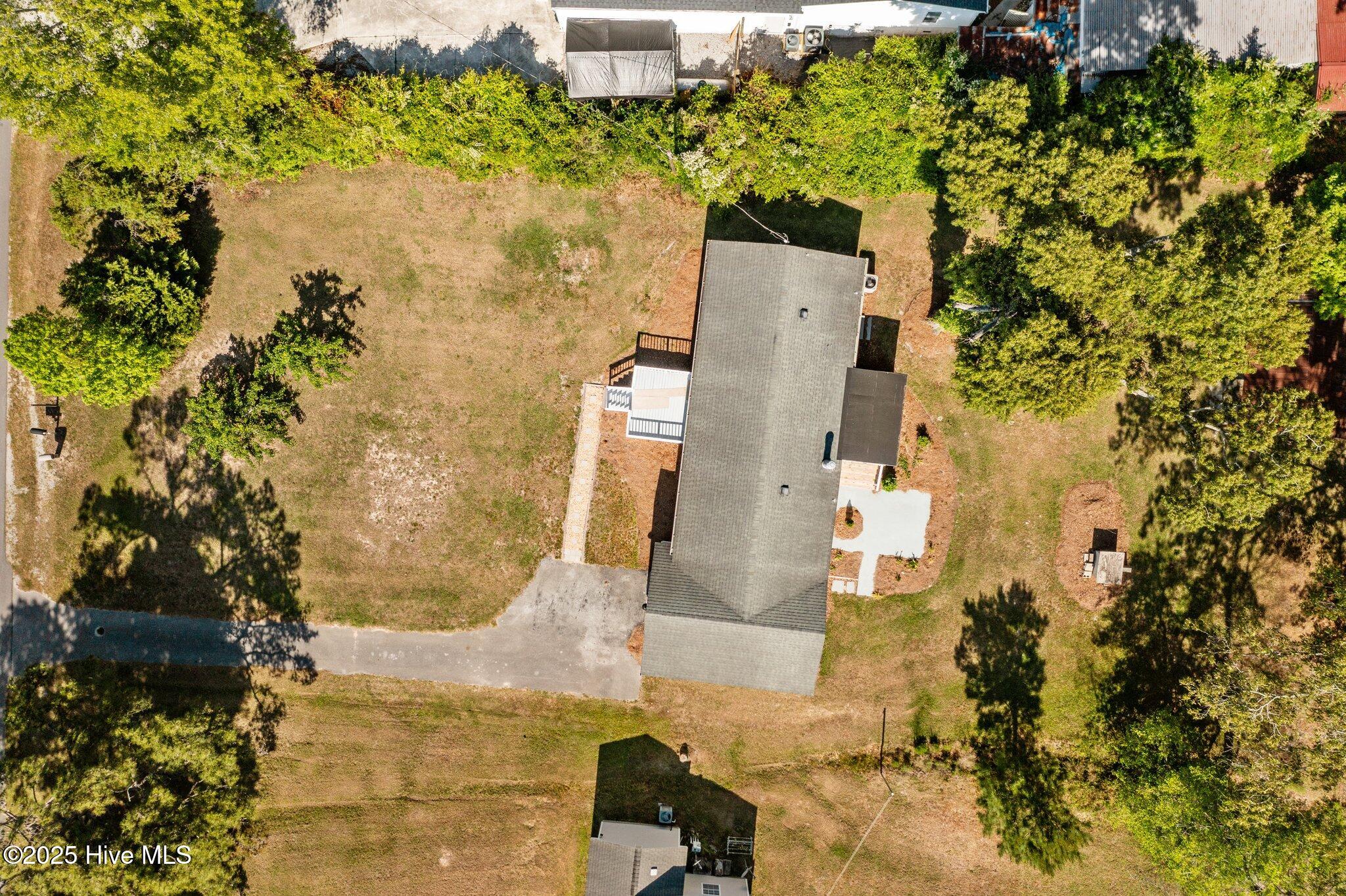 203 Hidden Bay Drive Property Photo 13