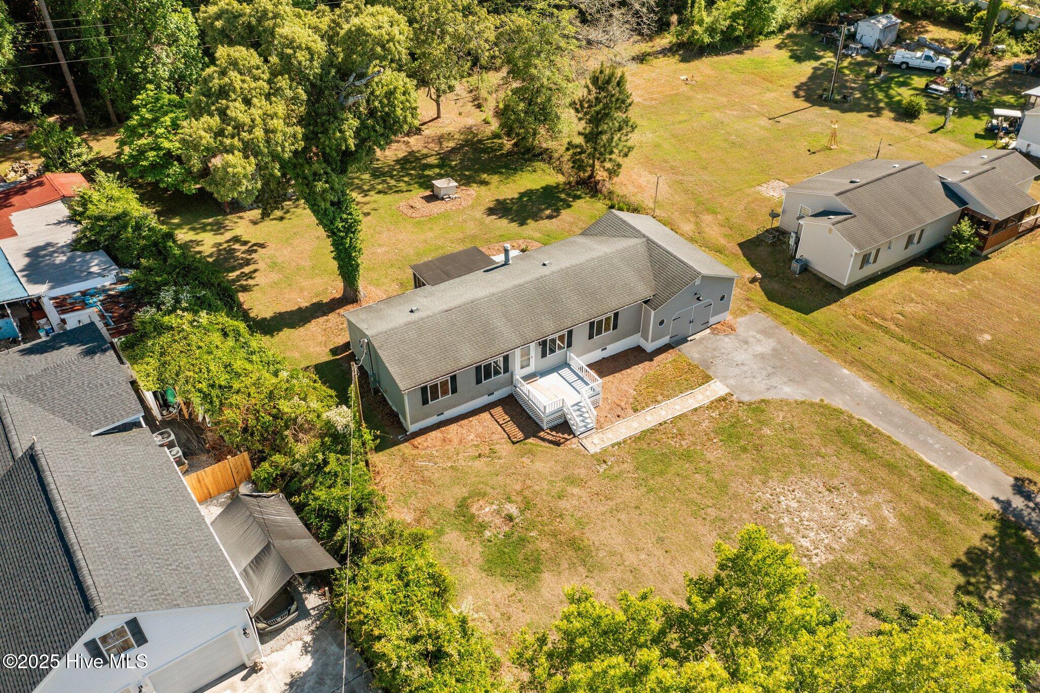 203 Hidden Bay Drive Property Photo 15
