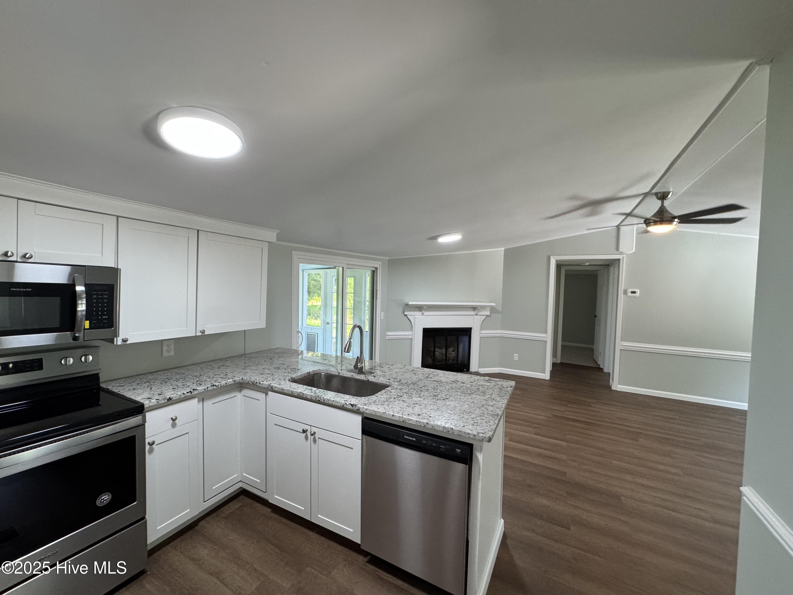 203 Hidden Bay Drive Property Photo 18