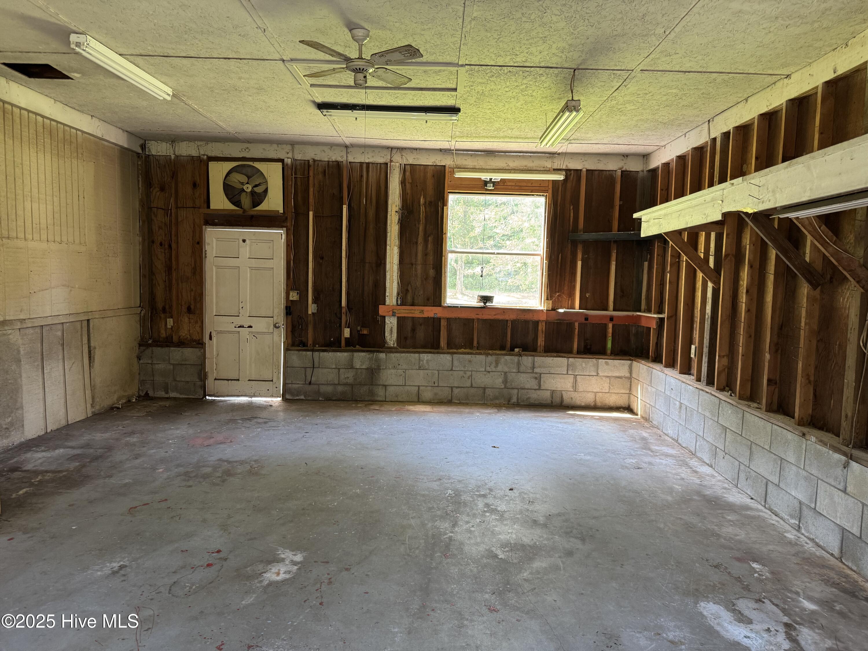 203 Hidden Bay Drive Property Photo 27