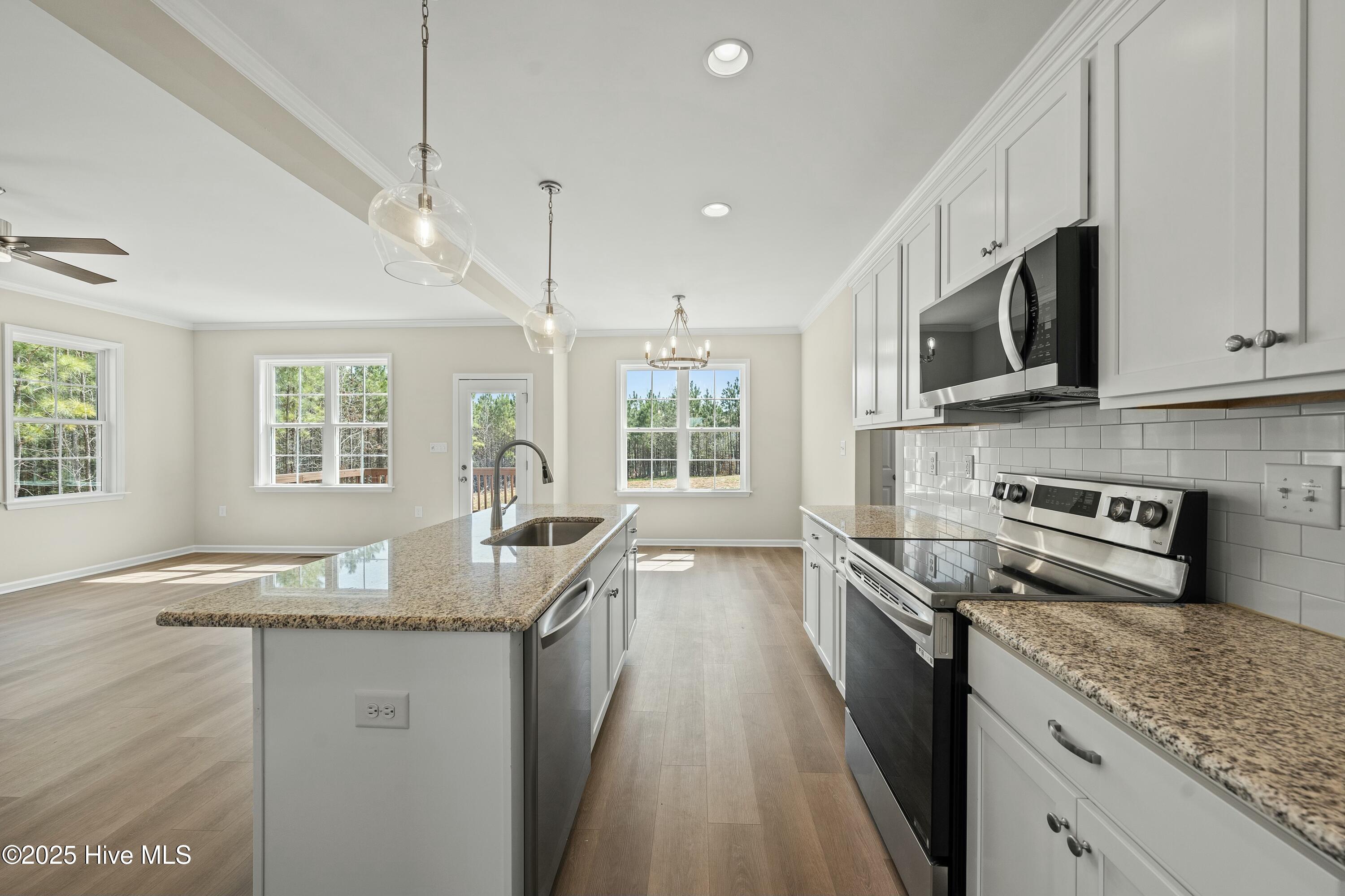 40 Misty Mountain Lane Property Photo 14