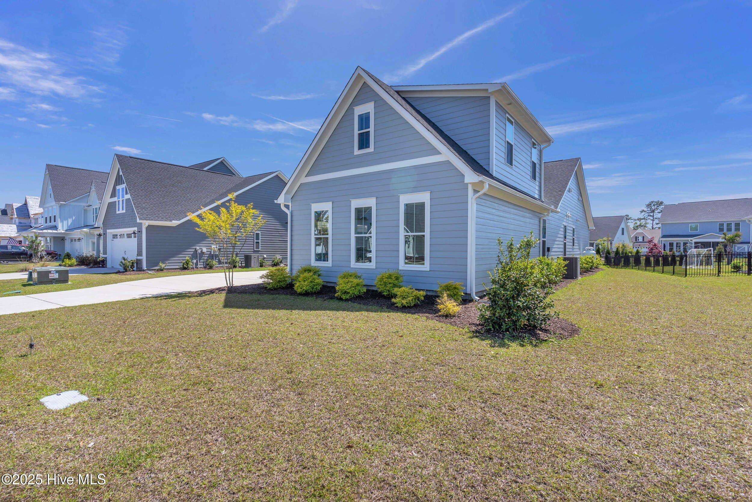302 Sailor Sky Way 414 Property Photo 3