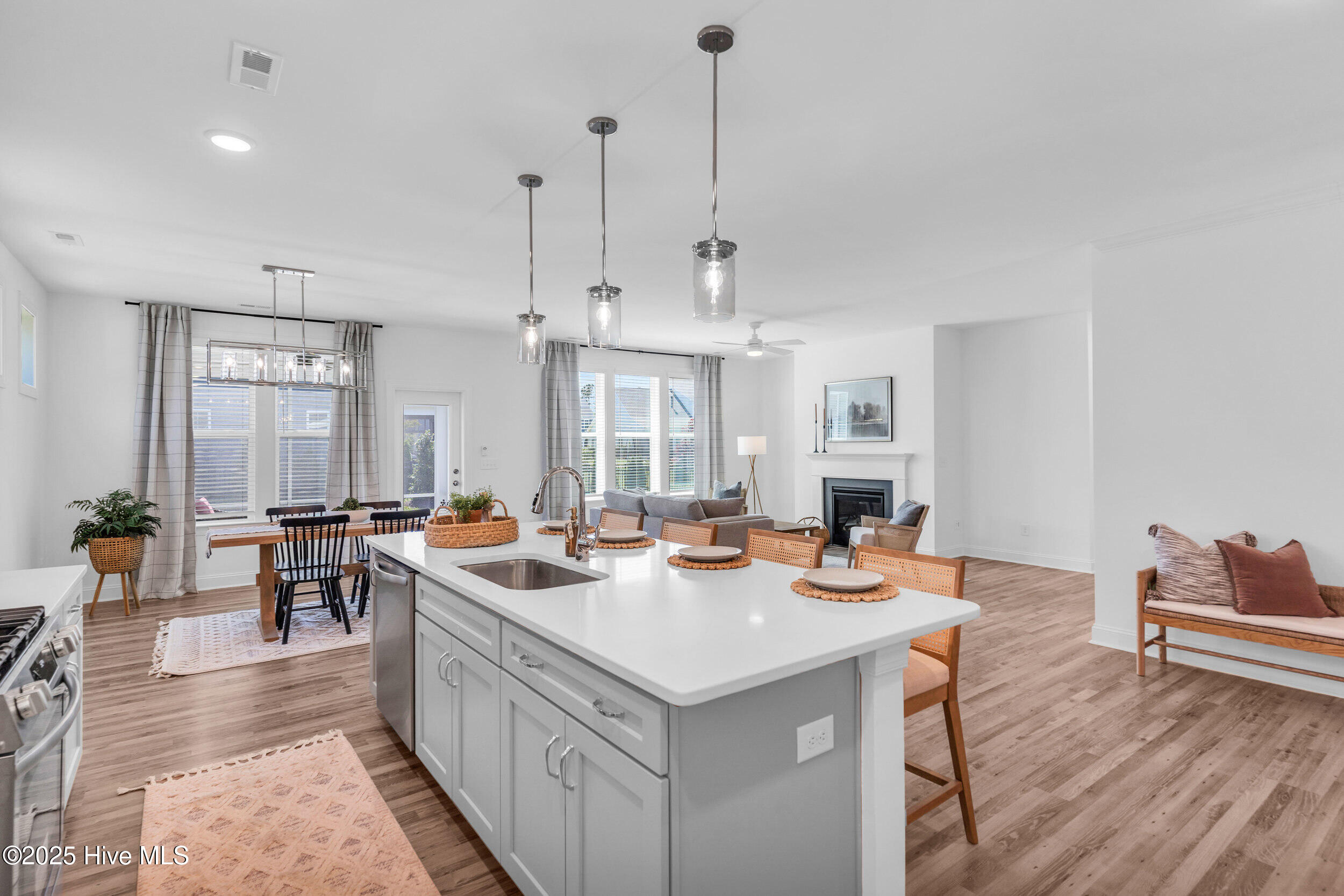 302 Sailor Sky Way 414 Property Photo 10
