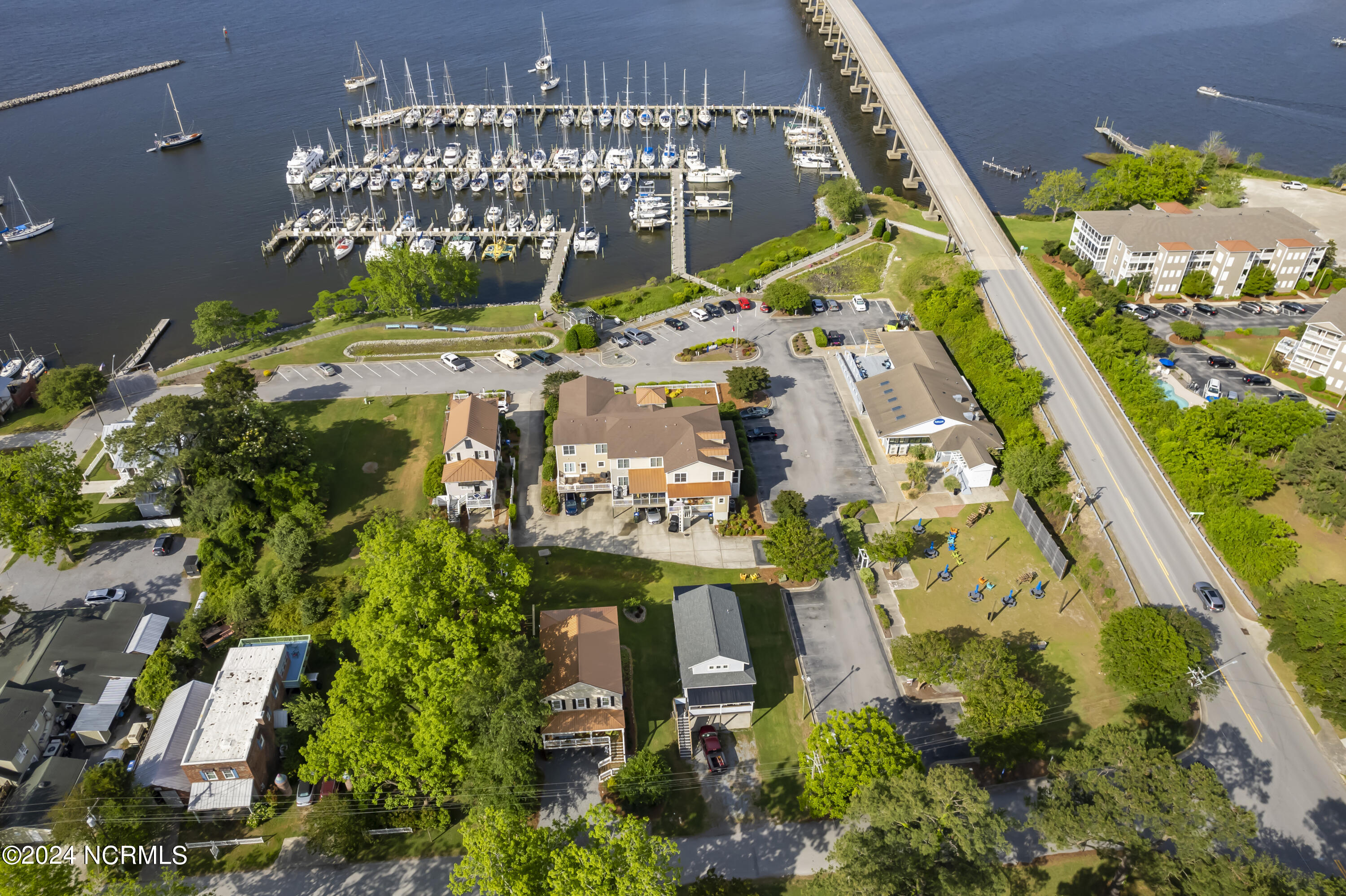 518 Water Street Property Photo 14