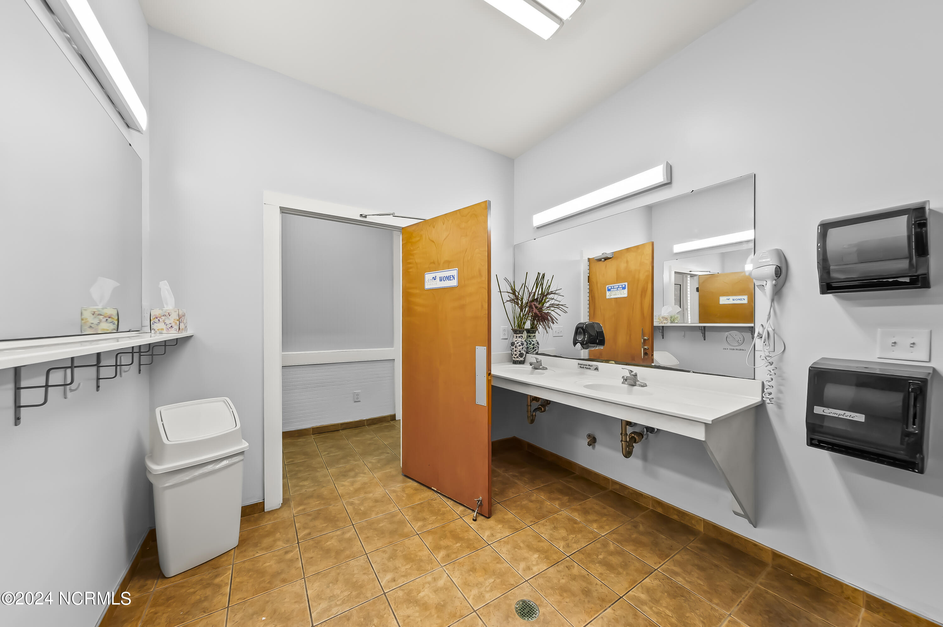 518 Water Street Property Photo 63