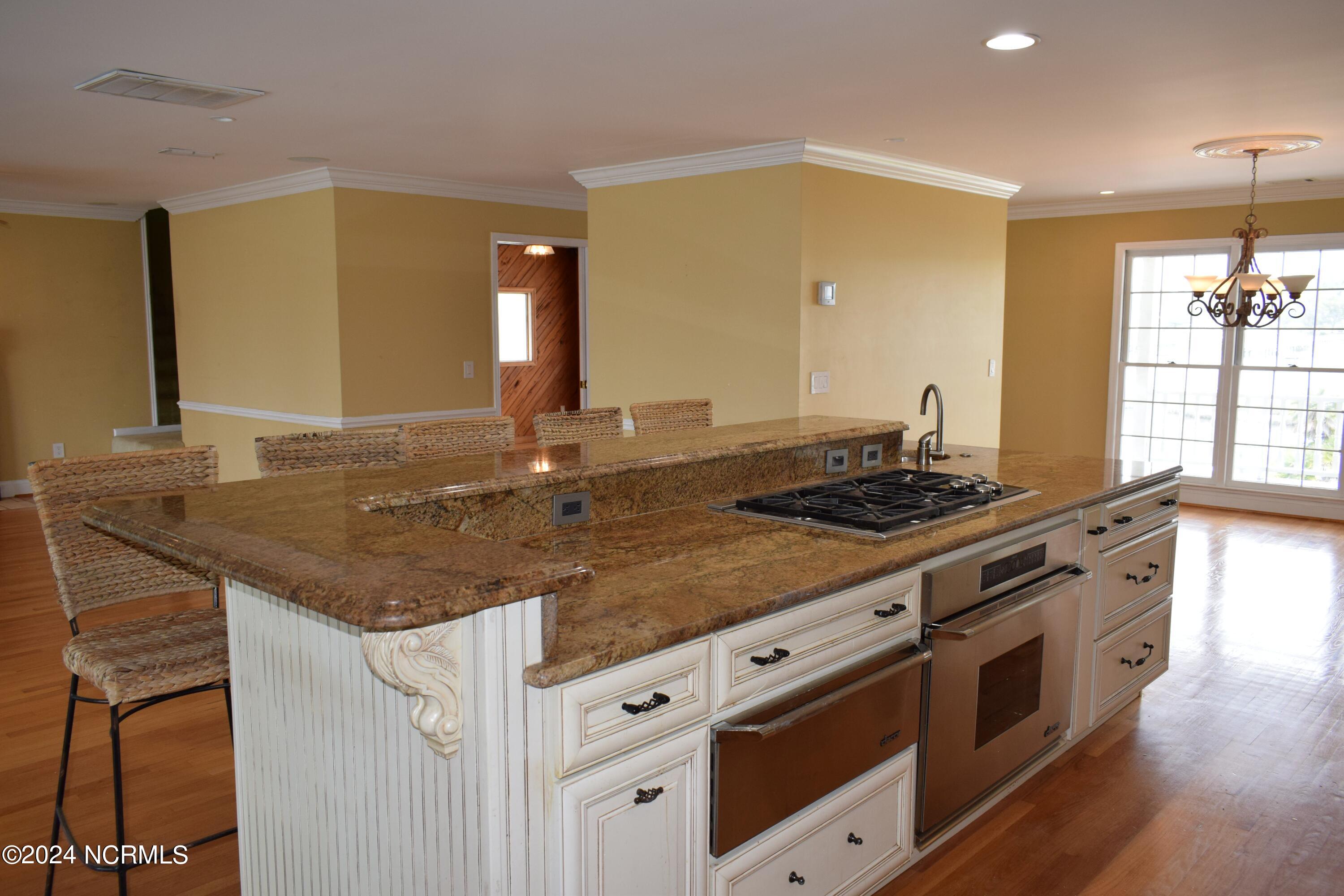 188 Greensboro Street Property Photo 12