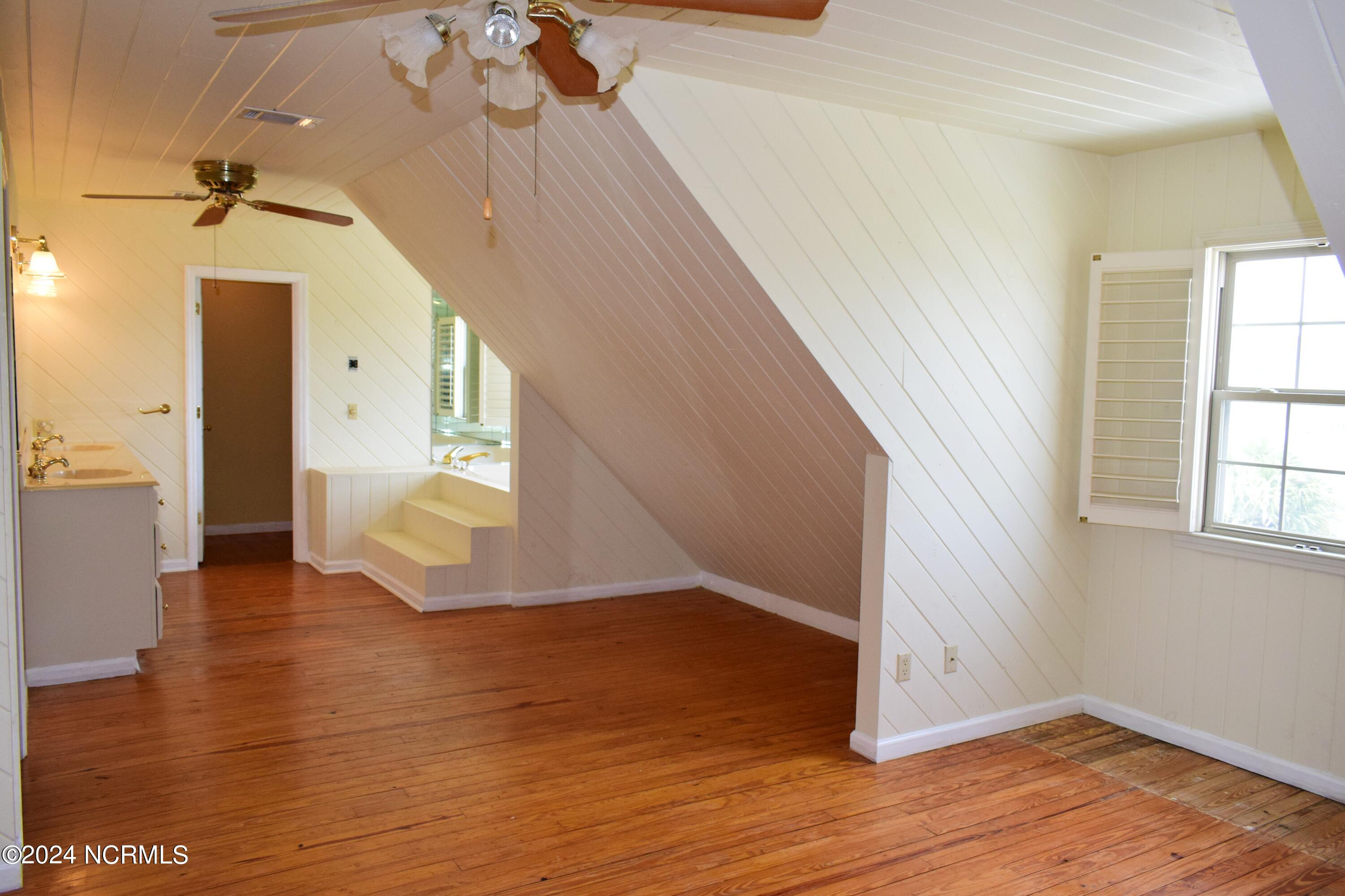 188 Greensboro Street Property Photo 25
