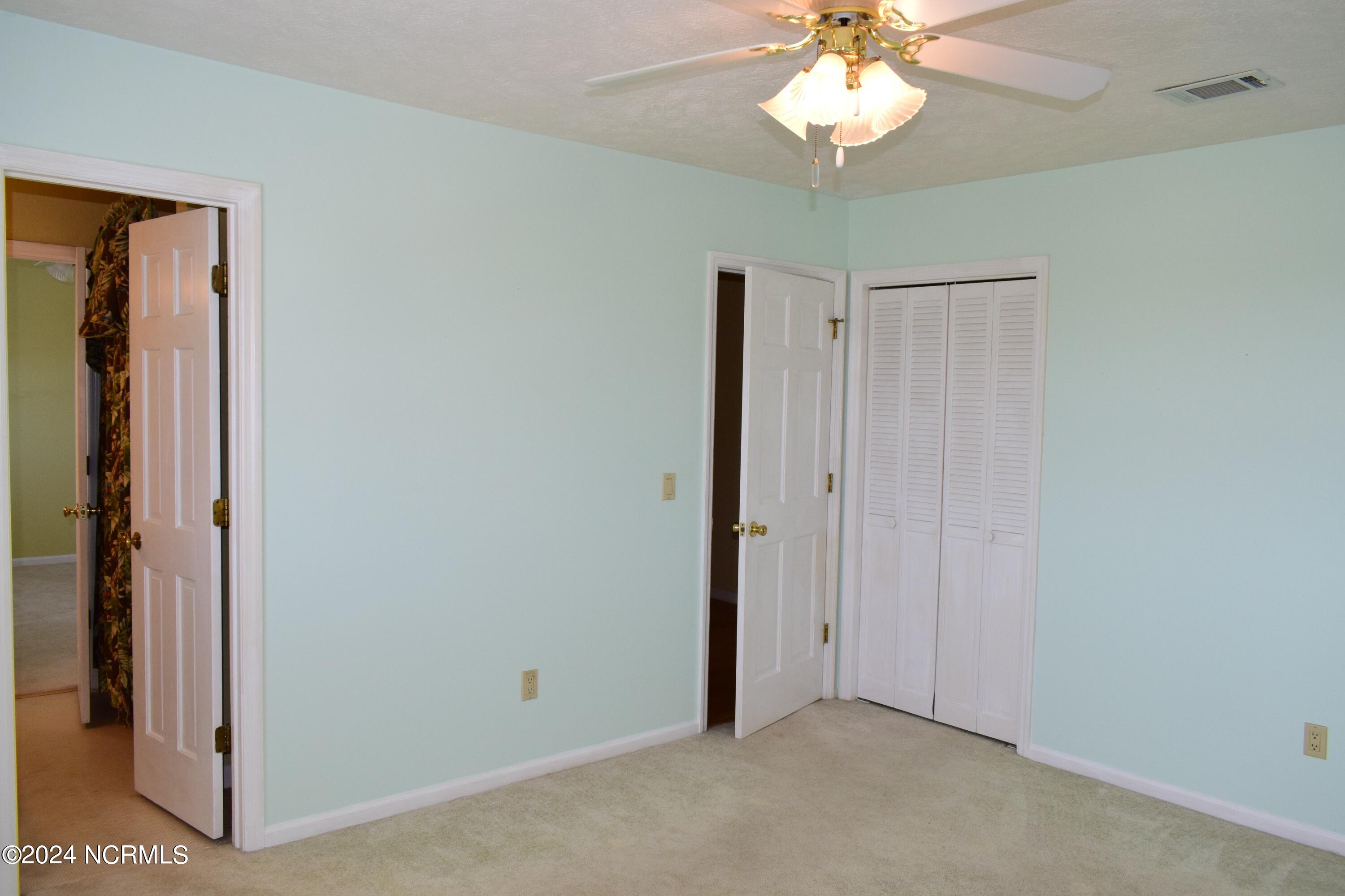 188 Greensboro Street Property Photo 29