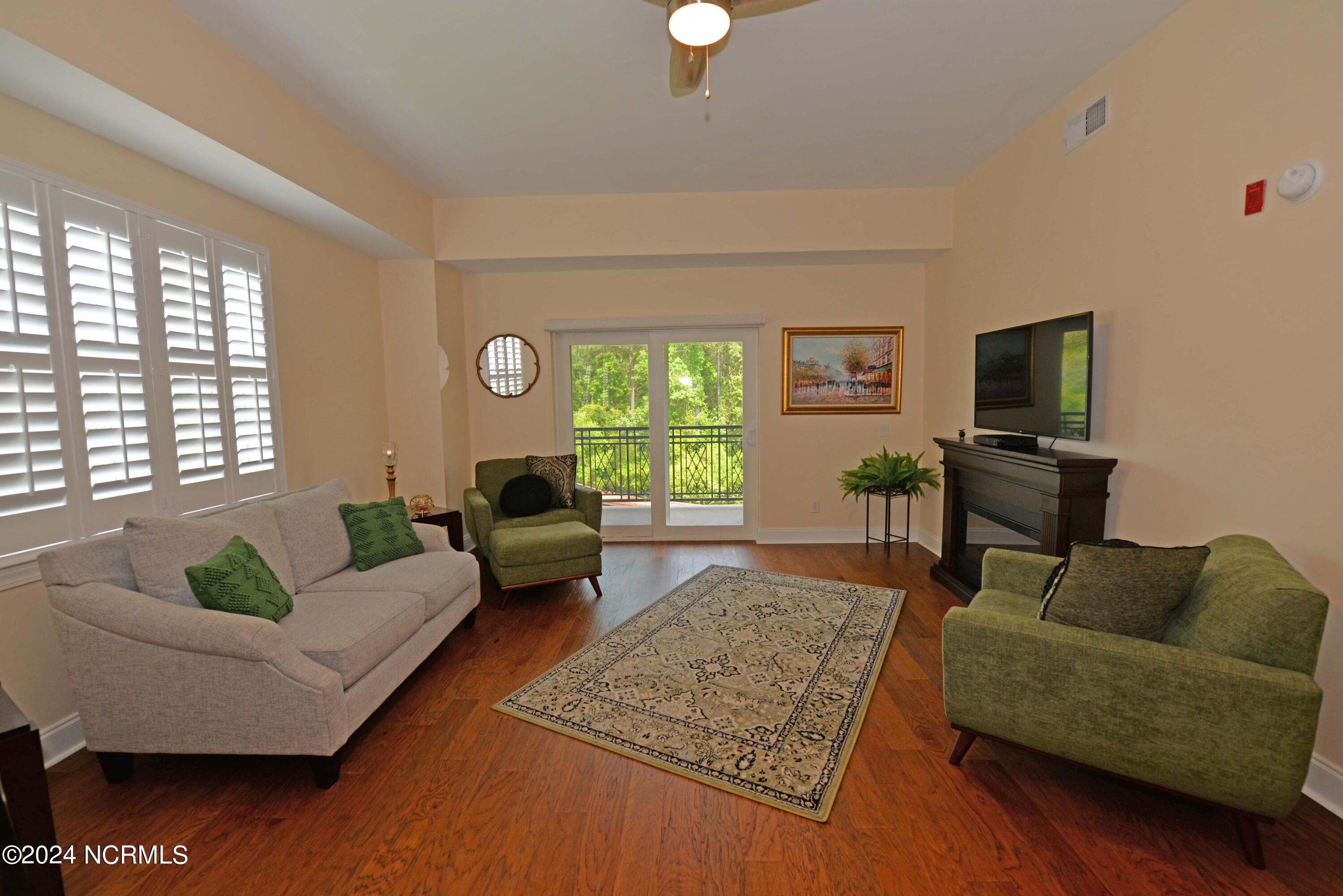 3100 Marsh Grove Lane # 3201 Property Photo 10