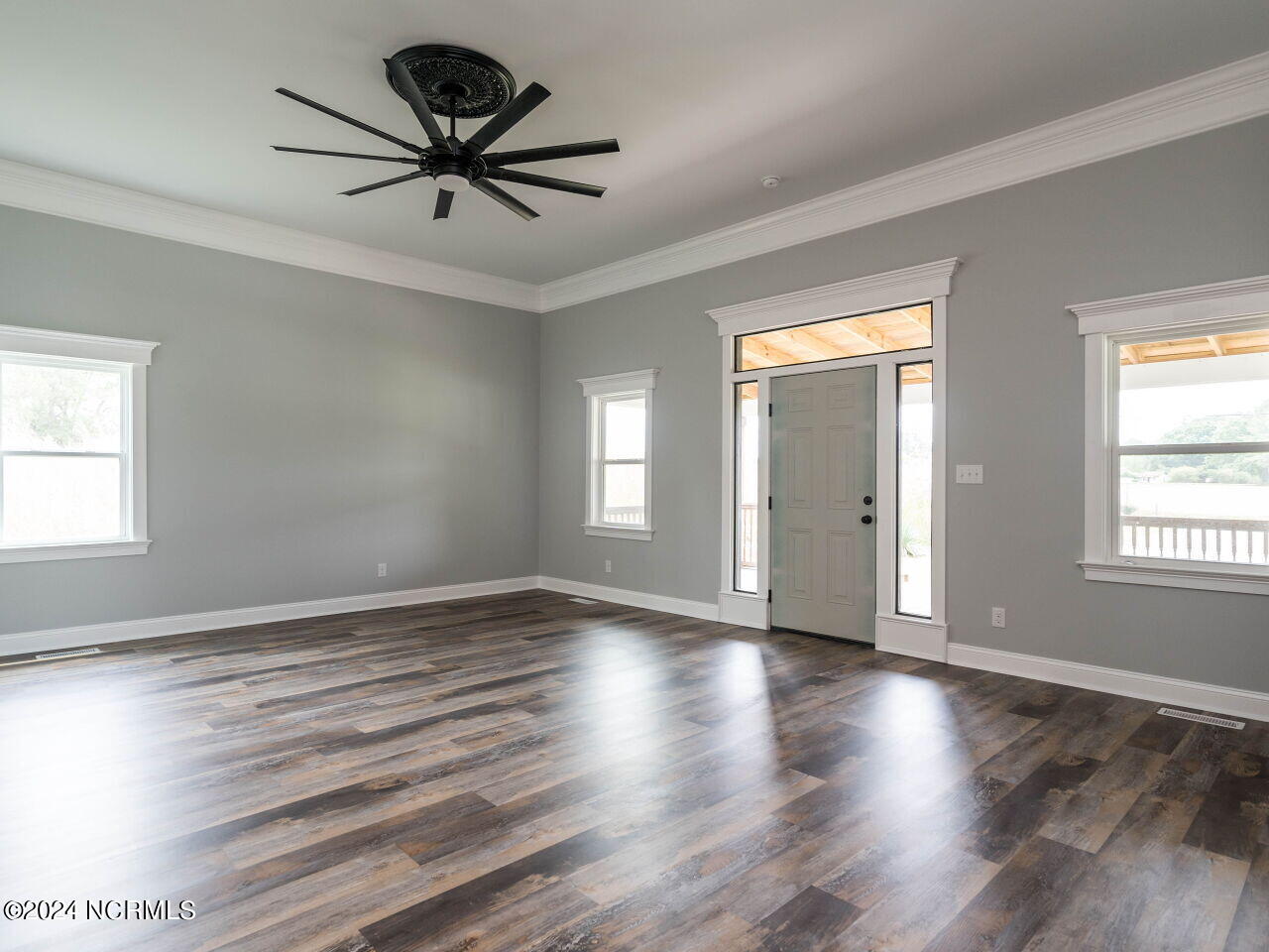 210 S Church Street Property Photo 7