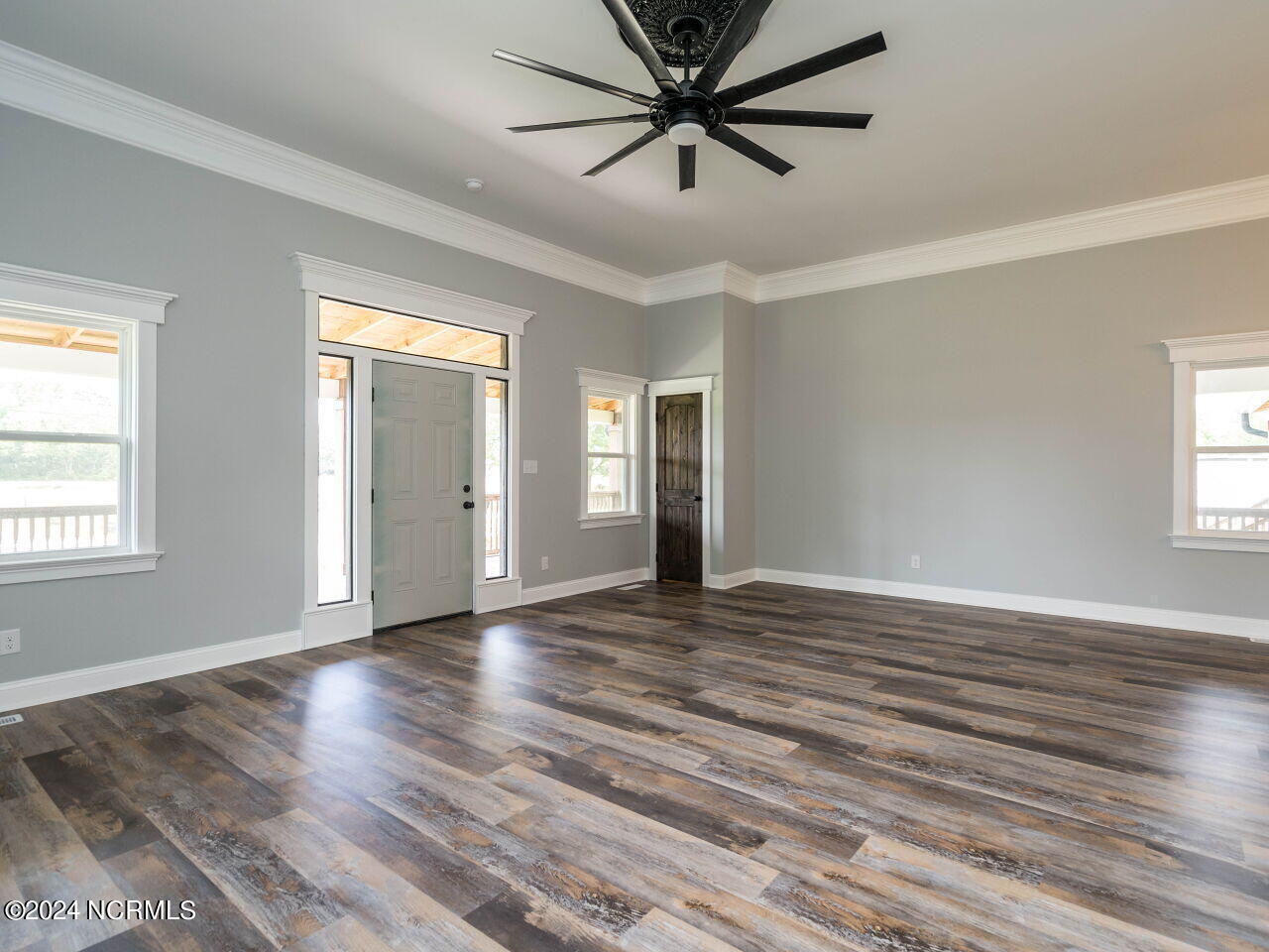 210 S Church Street Property Photo 10