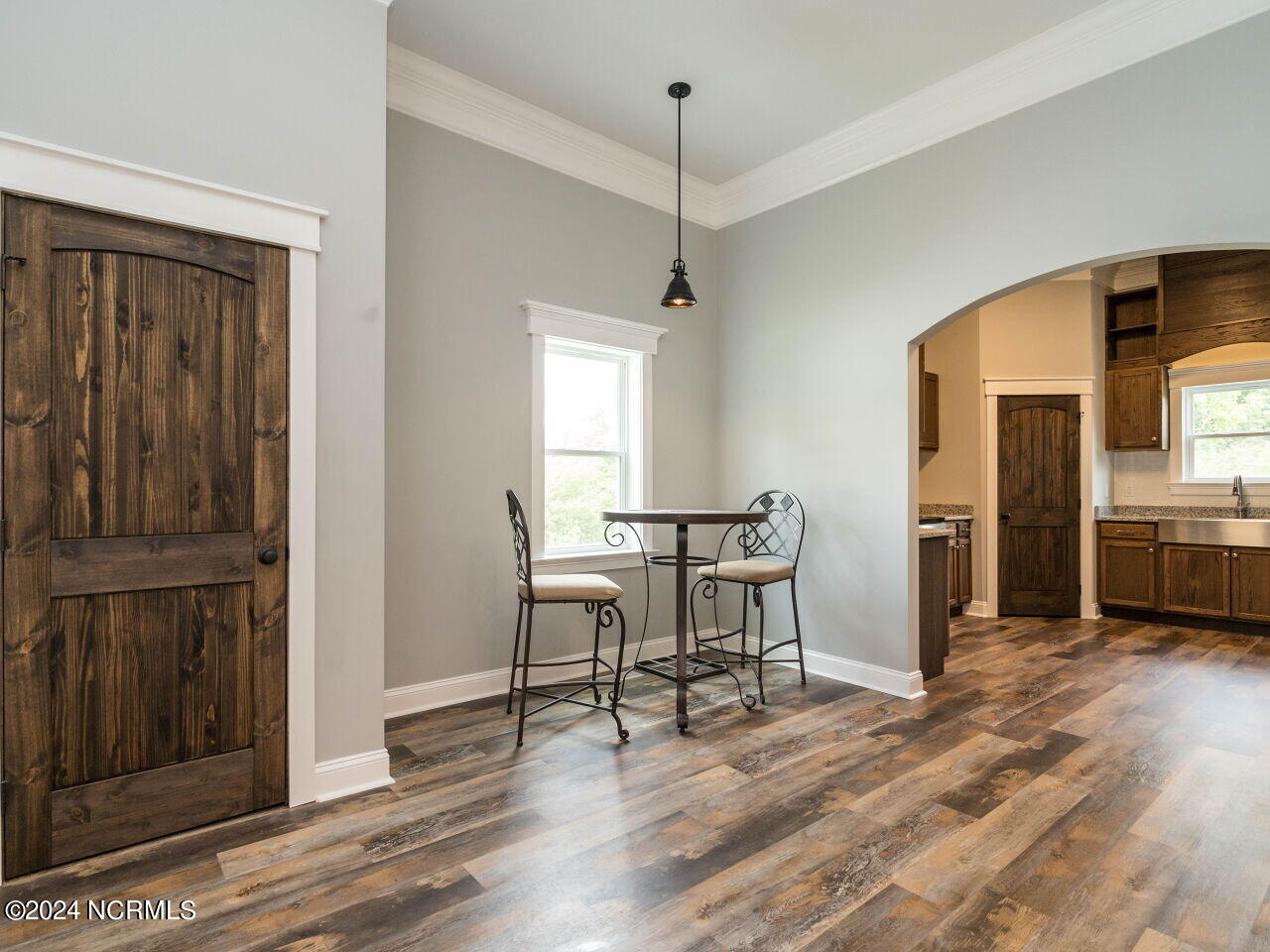 210 S Church Street Property Photo 15
