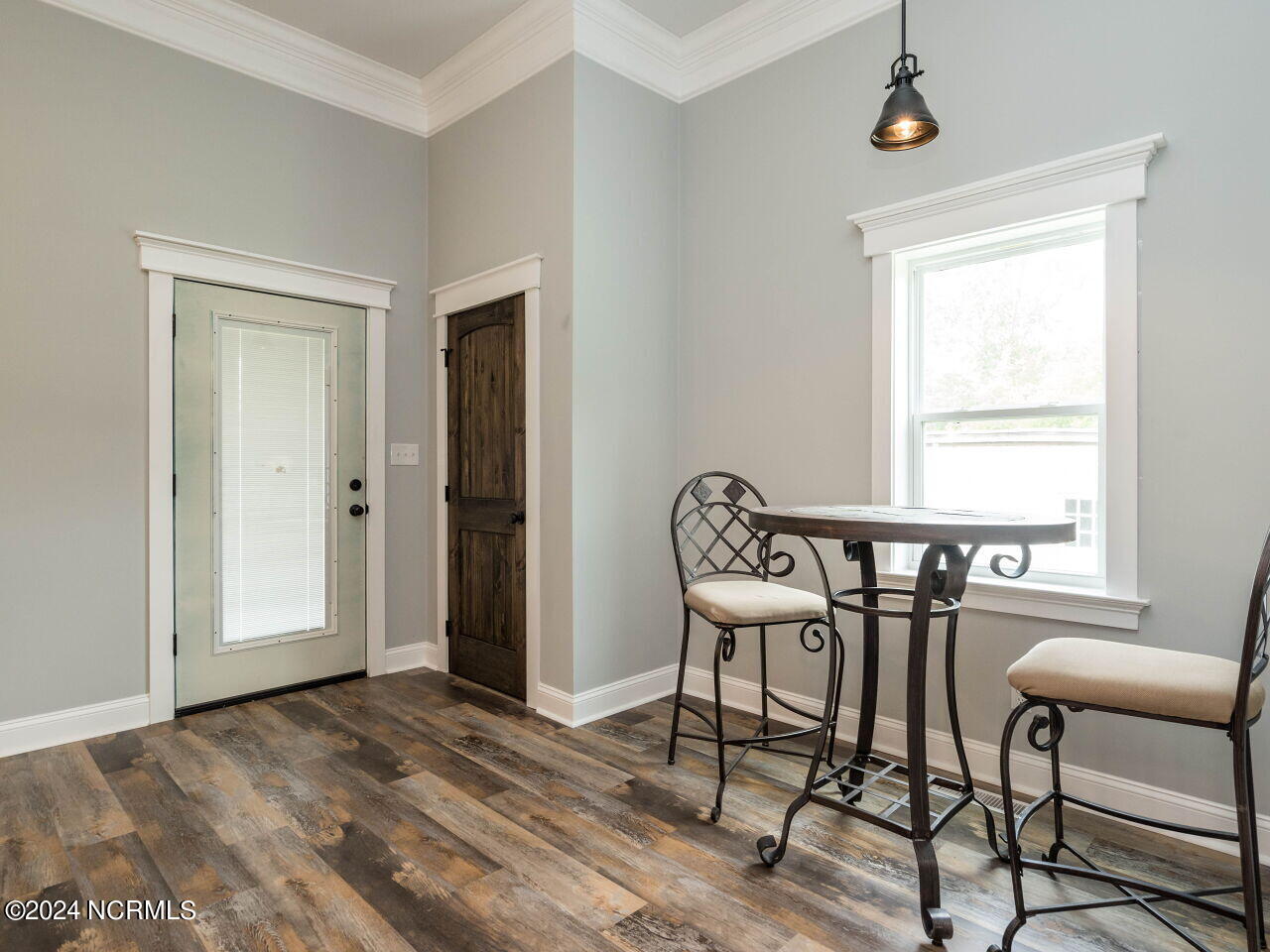210 S Church Street Property Photo 16