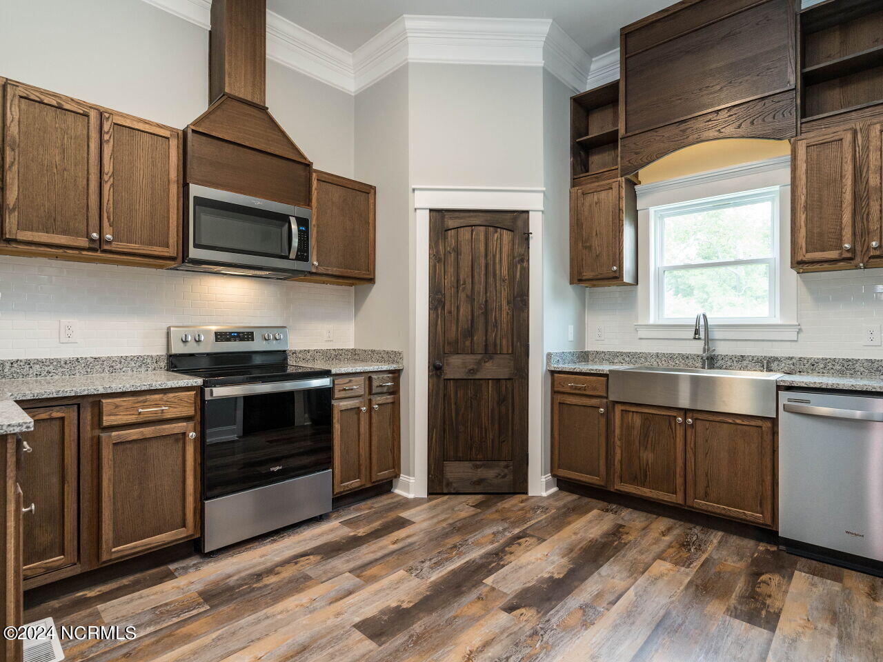 210 S Church Street Property Photo 17