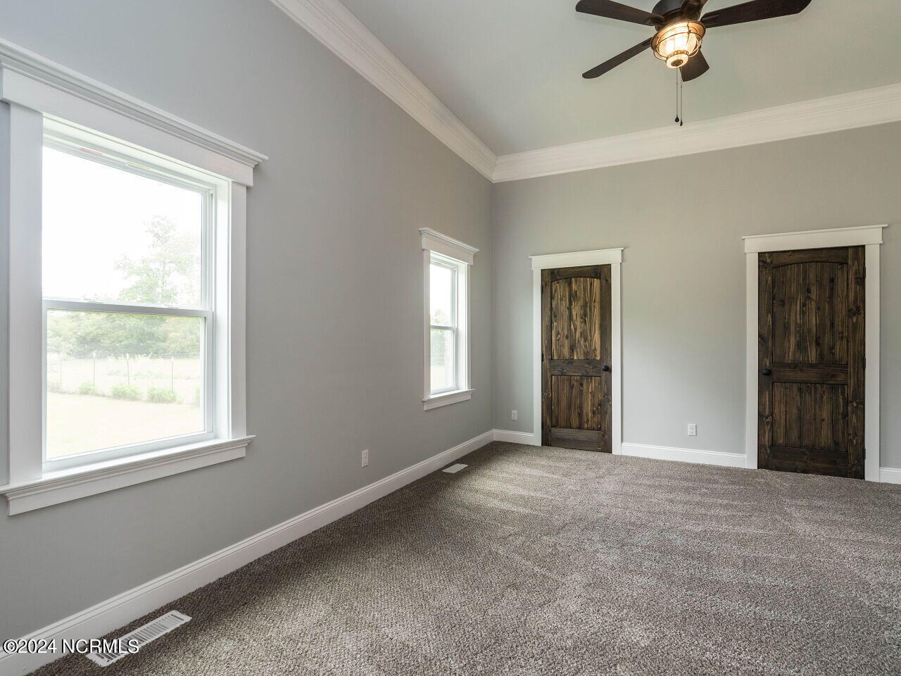 210 S Church Street Property Photo 21