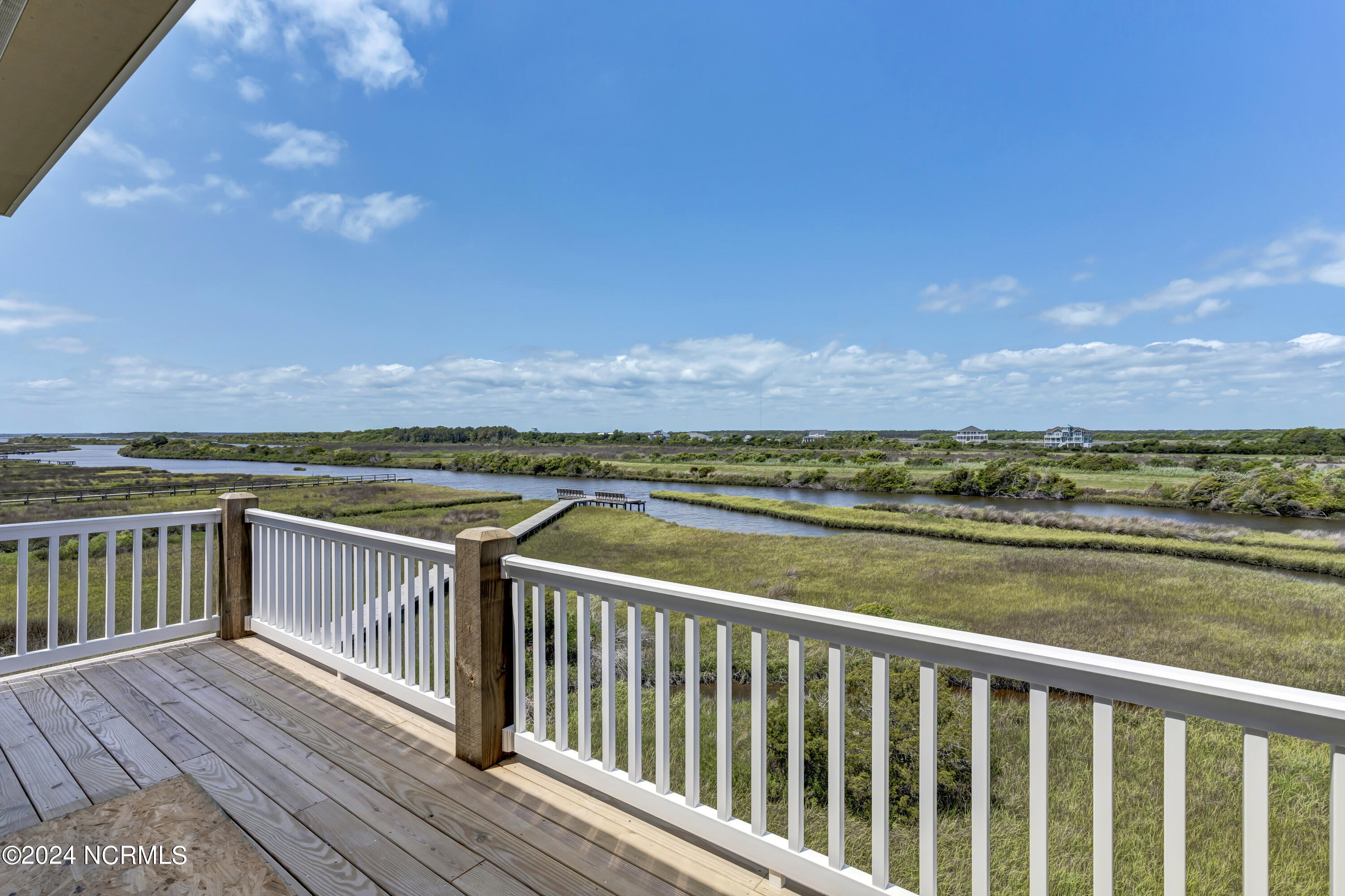 130 Sea Oaks Court Property Photo 2