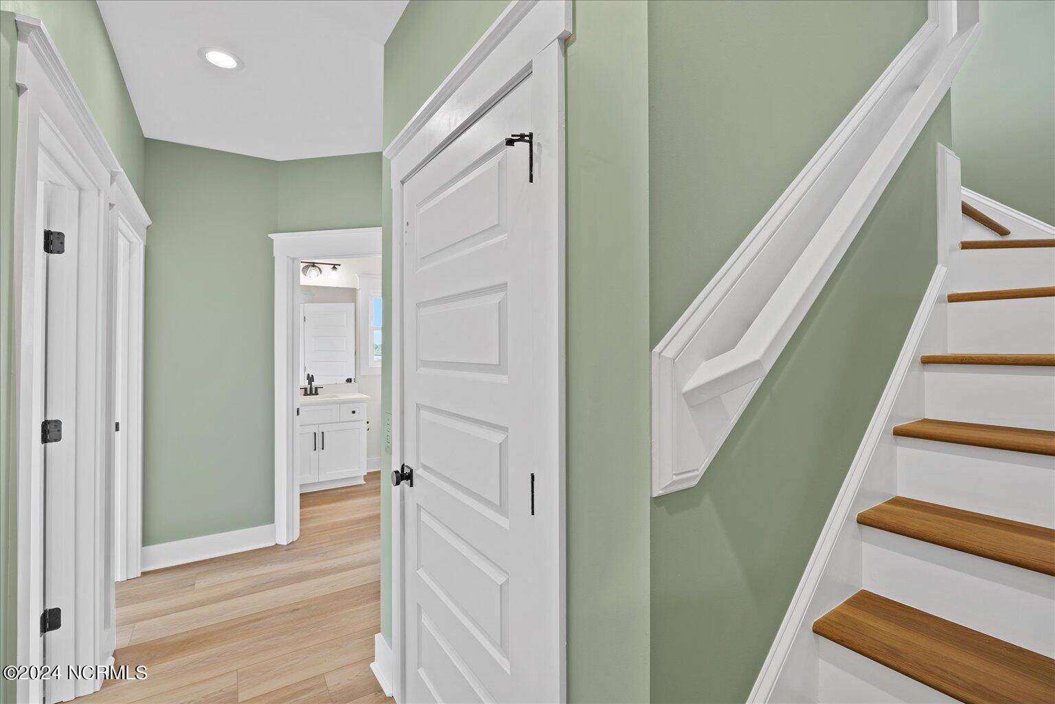 130 Sea Oaks Court Property Photo 29