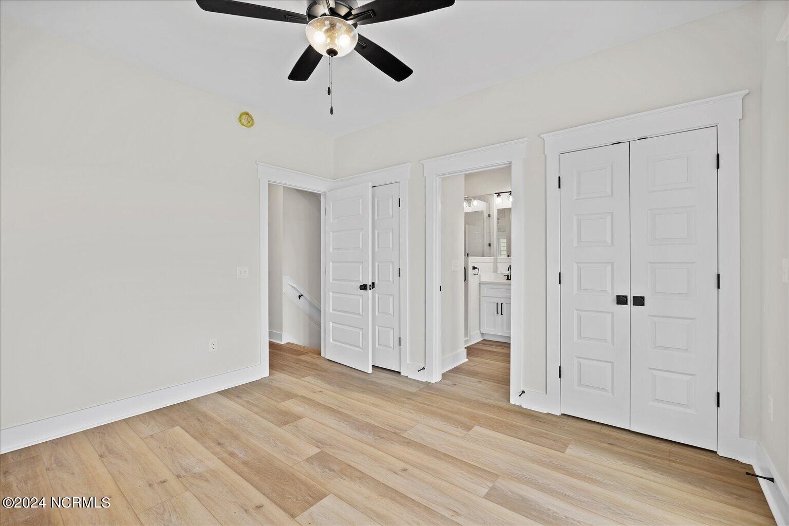 128 Sea Oaks Court Property Photo 12