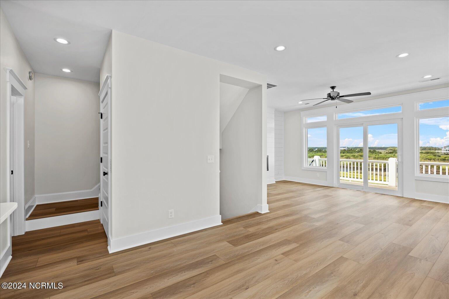 128 Sea Oaks Court Property Photo 22
