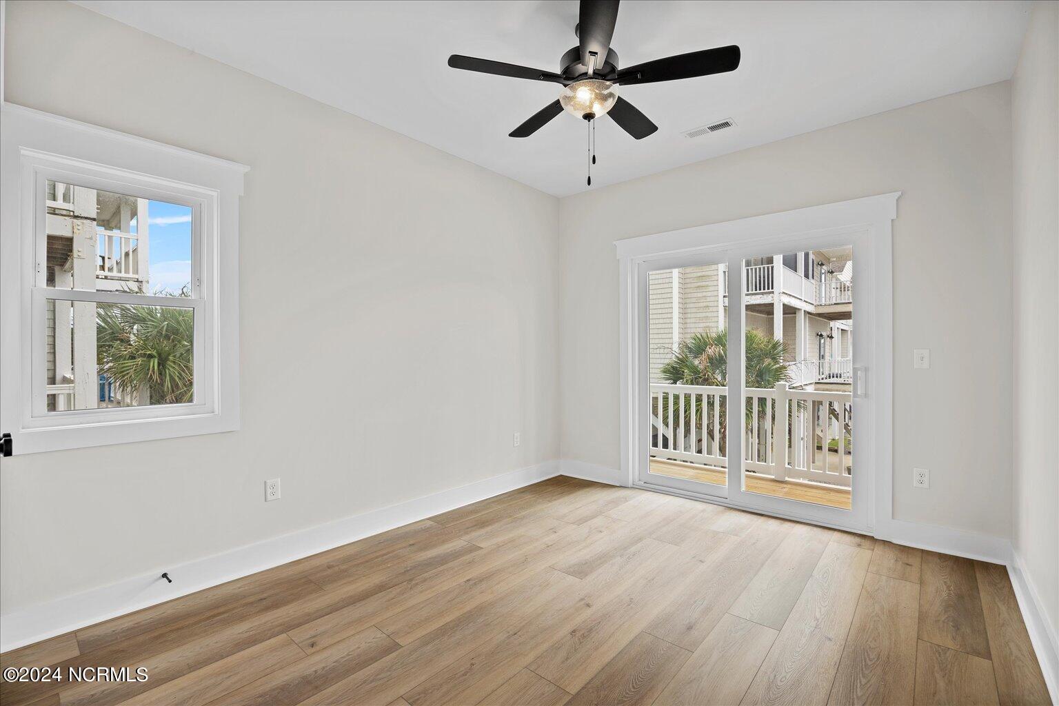 128 Sea Oaks Court Property Photo 42