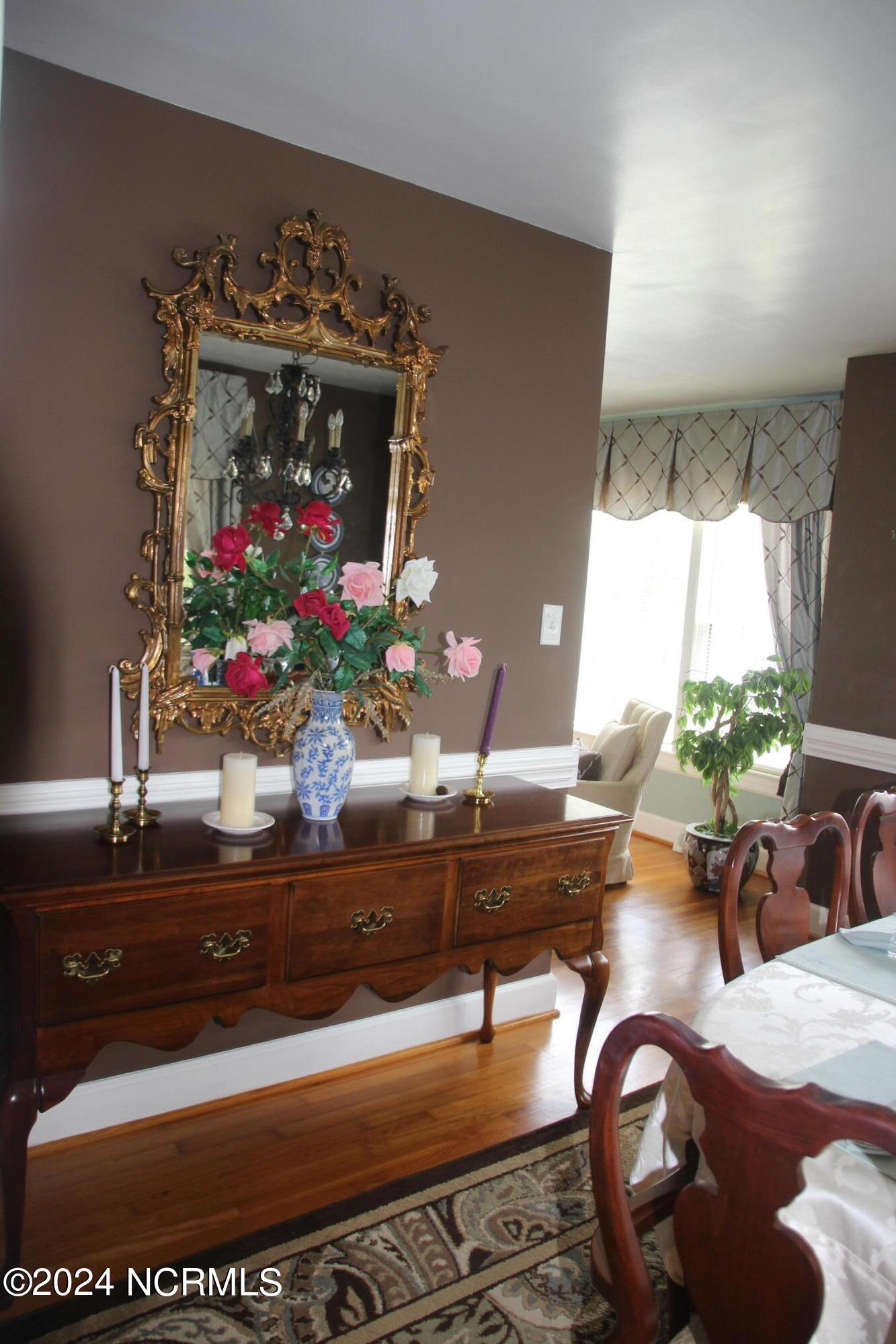 401 E Wilson Street Property Photo 13