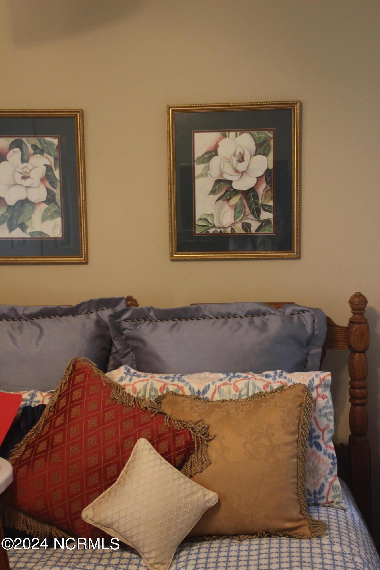 401 E Wilson Street Property Photo 53