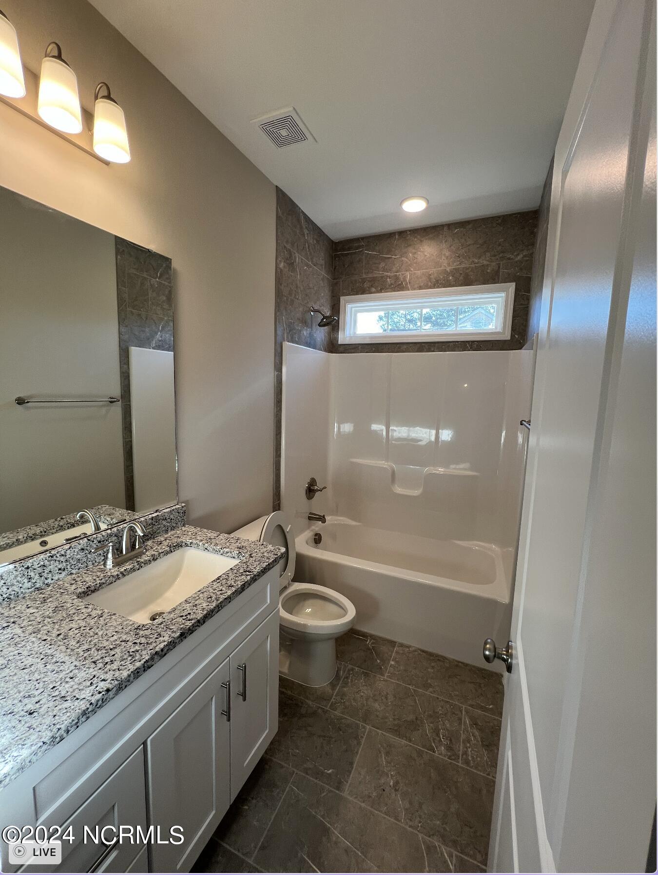 205 Jefferson Street Property Photo 10
