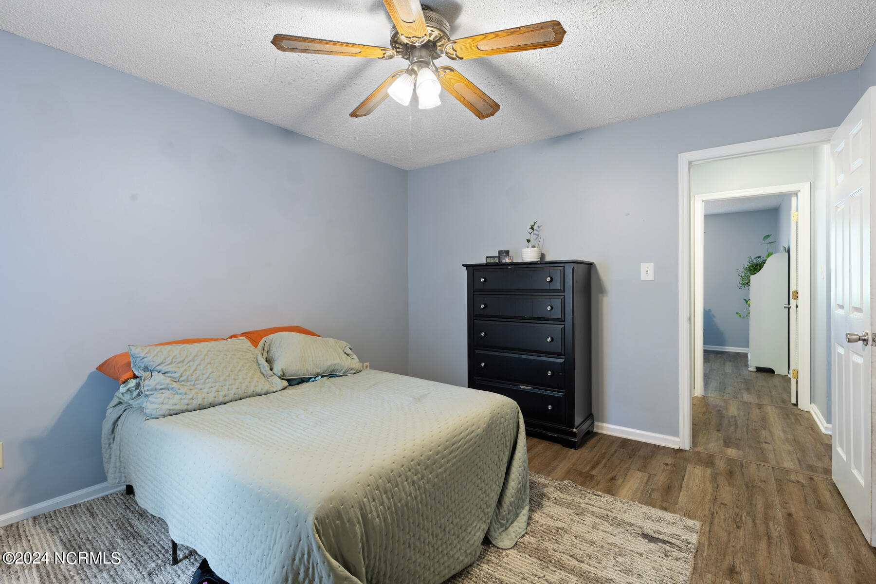 1902 Rolling Ridge Drive Property Photo 19
