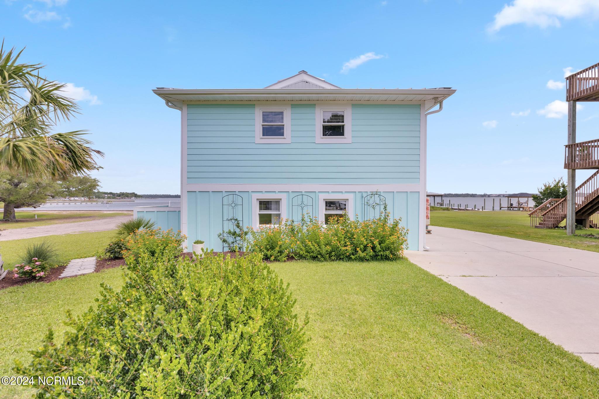 171 Hall Point Road Property Photo 4
