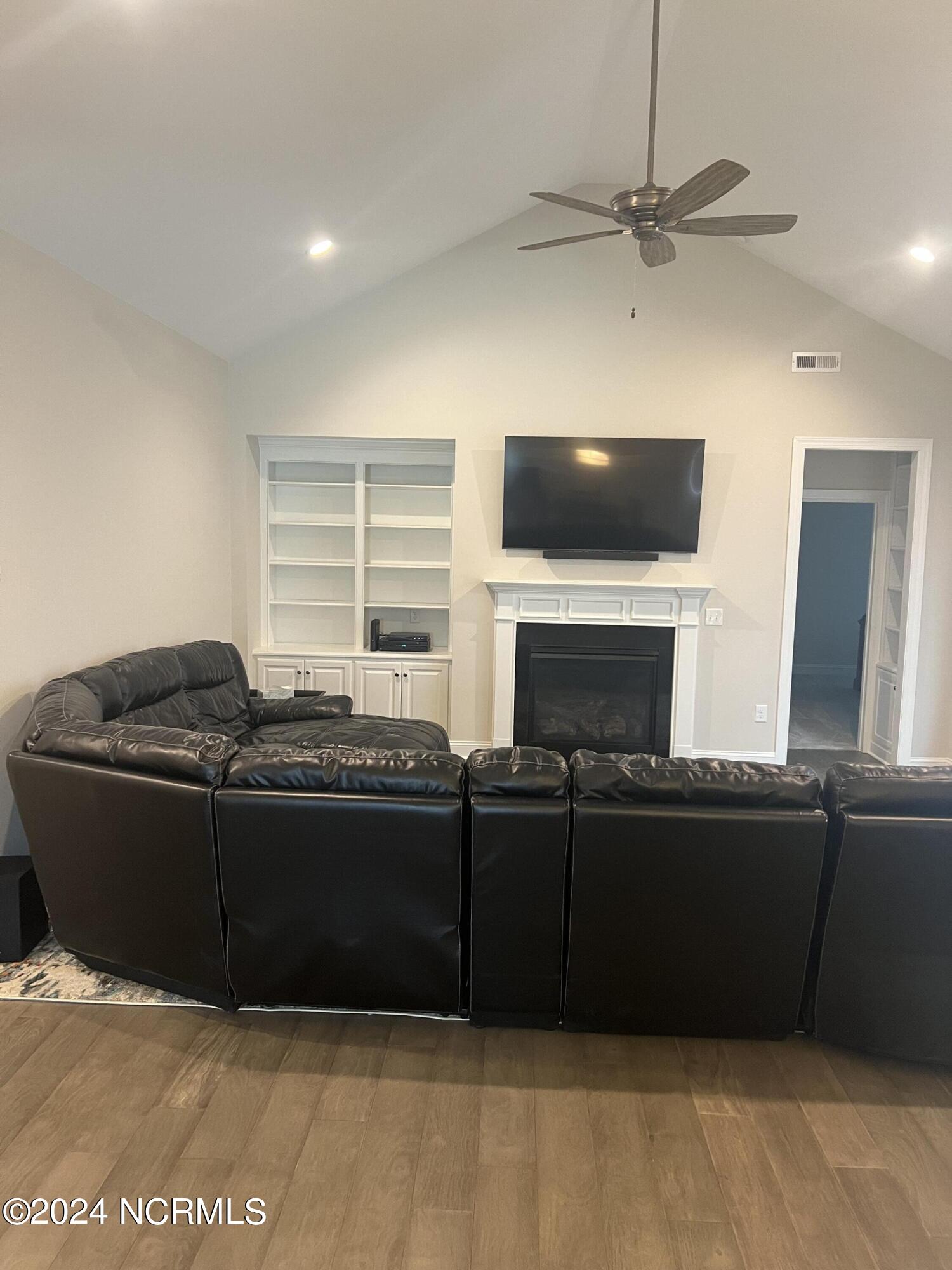 155 Ladybank Property Photo 20