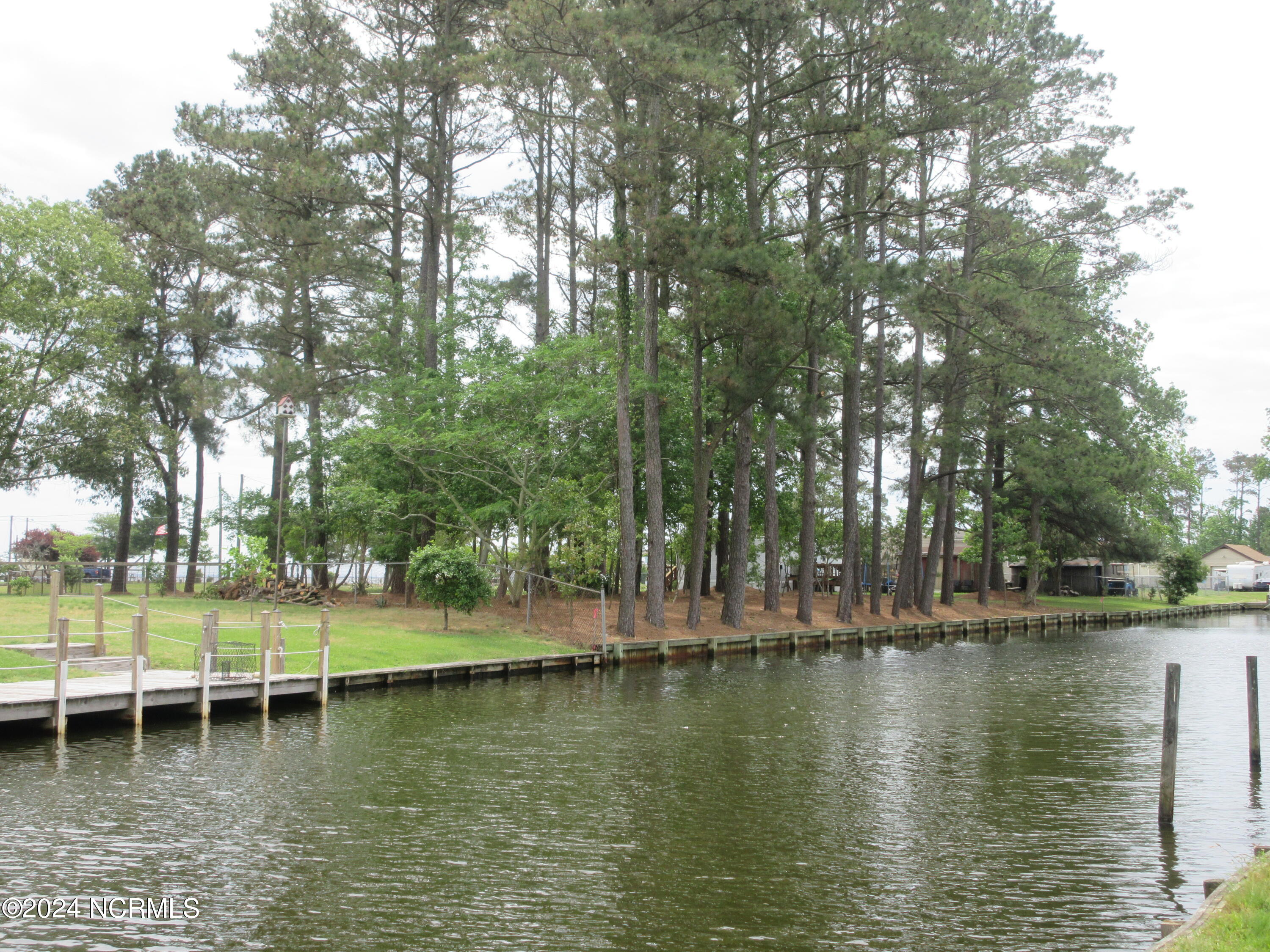 105 N Mallard Court Property Photo