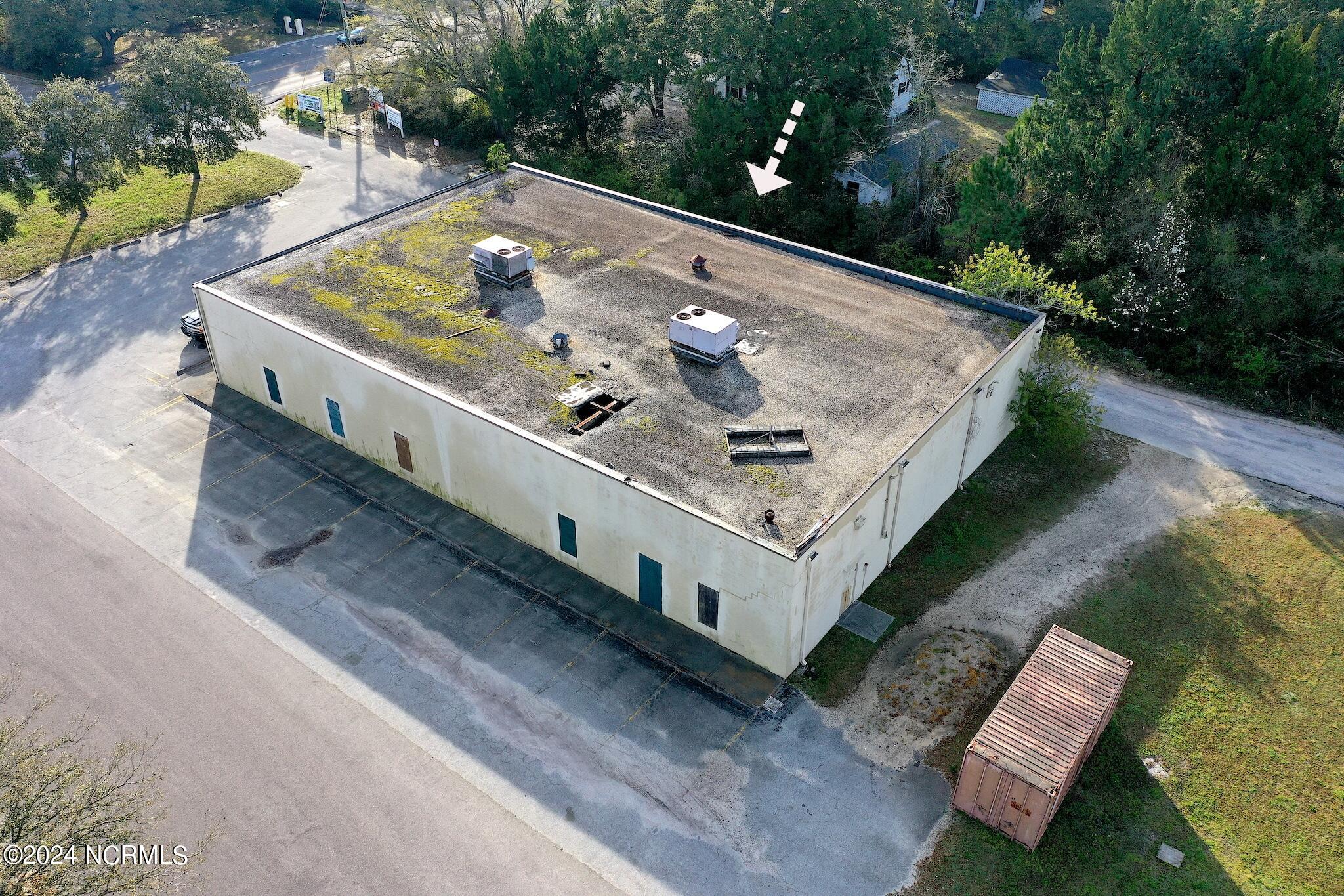 1501 N Howe Street Property Photo 8
