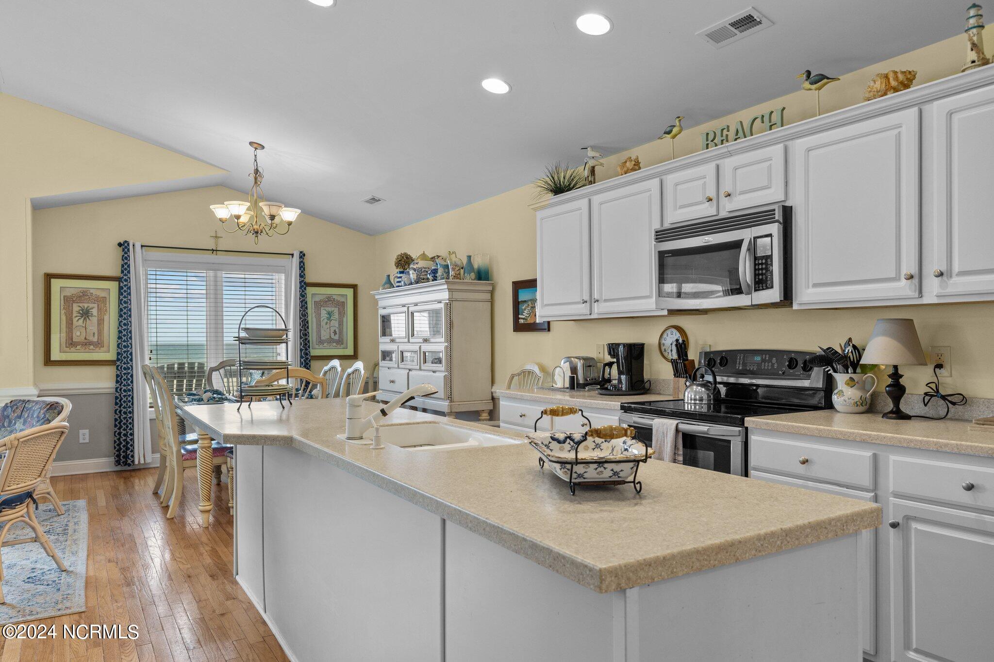 103 Ocean Boulevard A Property Photo 31