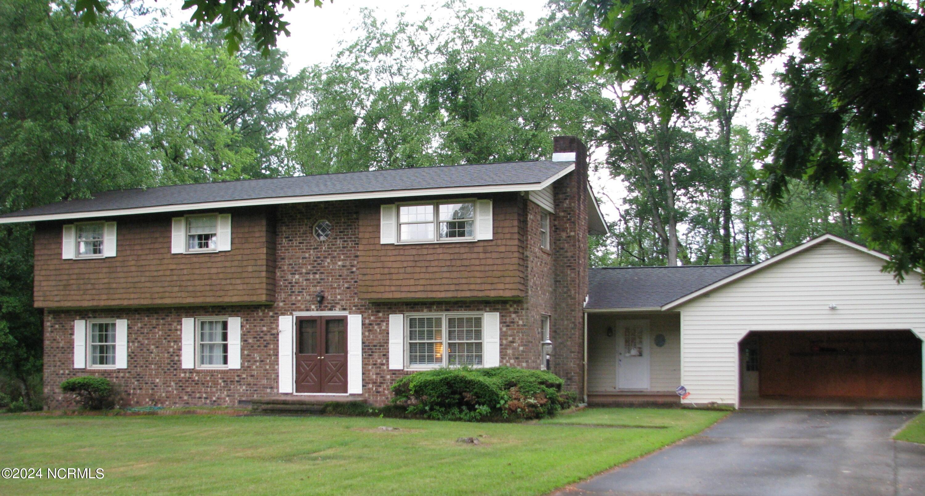107 Broad Leaf Drive Property Photo 1