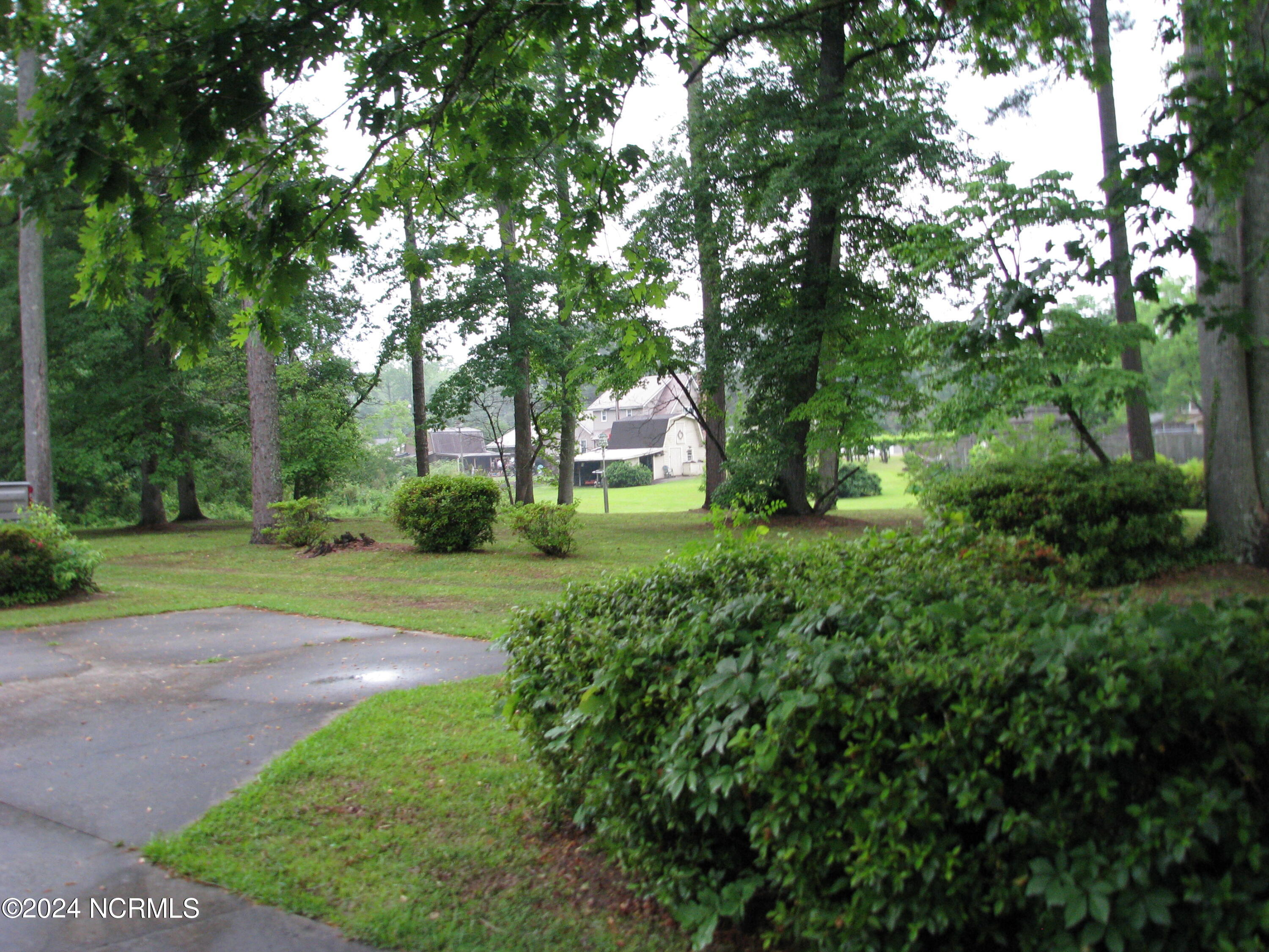 107 Broad Leaf Drive Property Photo 3