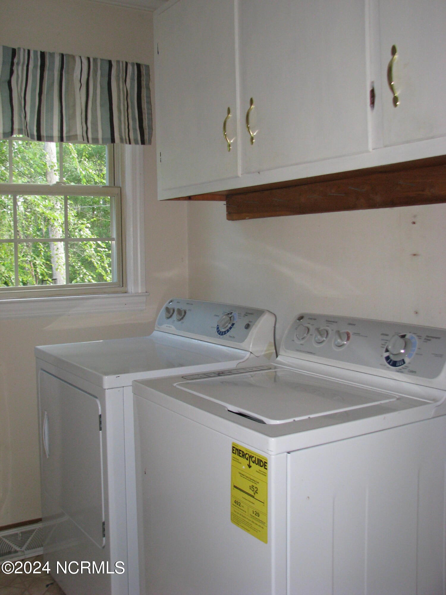 107 Broad Leaf Drive Property Photo 11