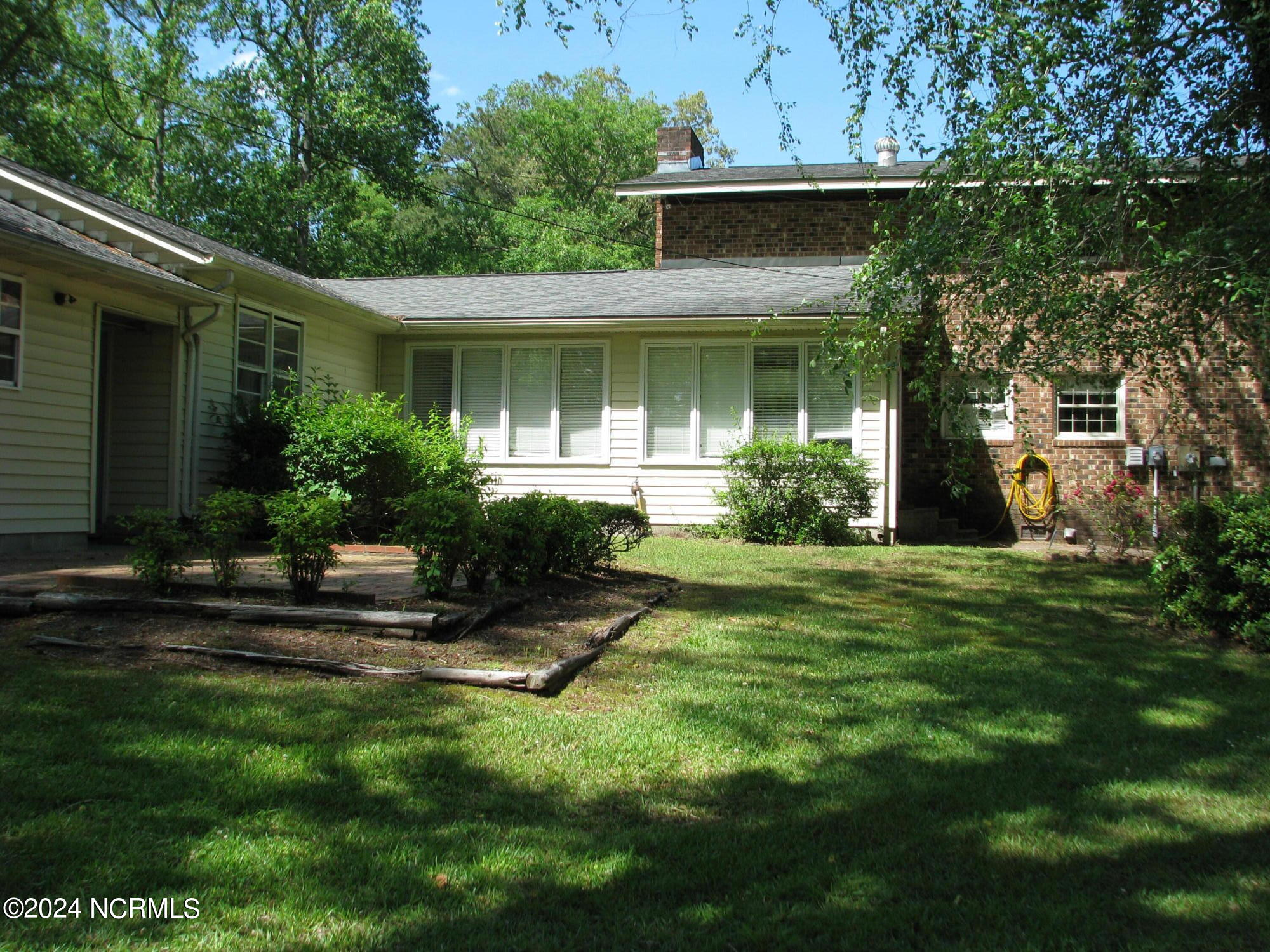 107 Broad Leaf Drive Property Photo 33