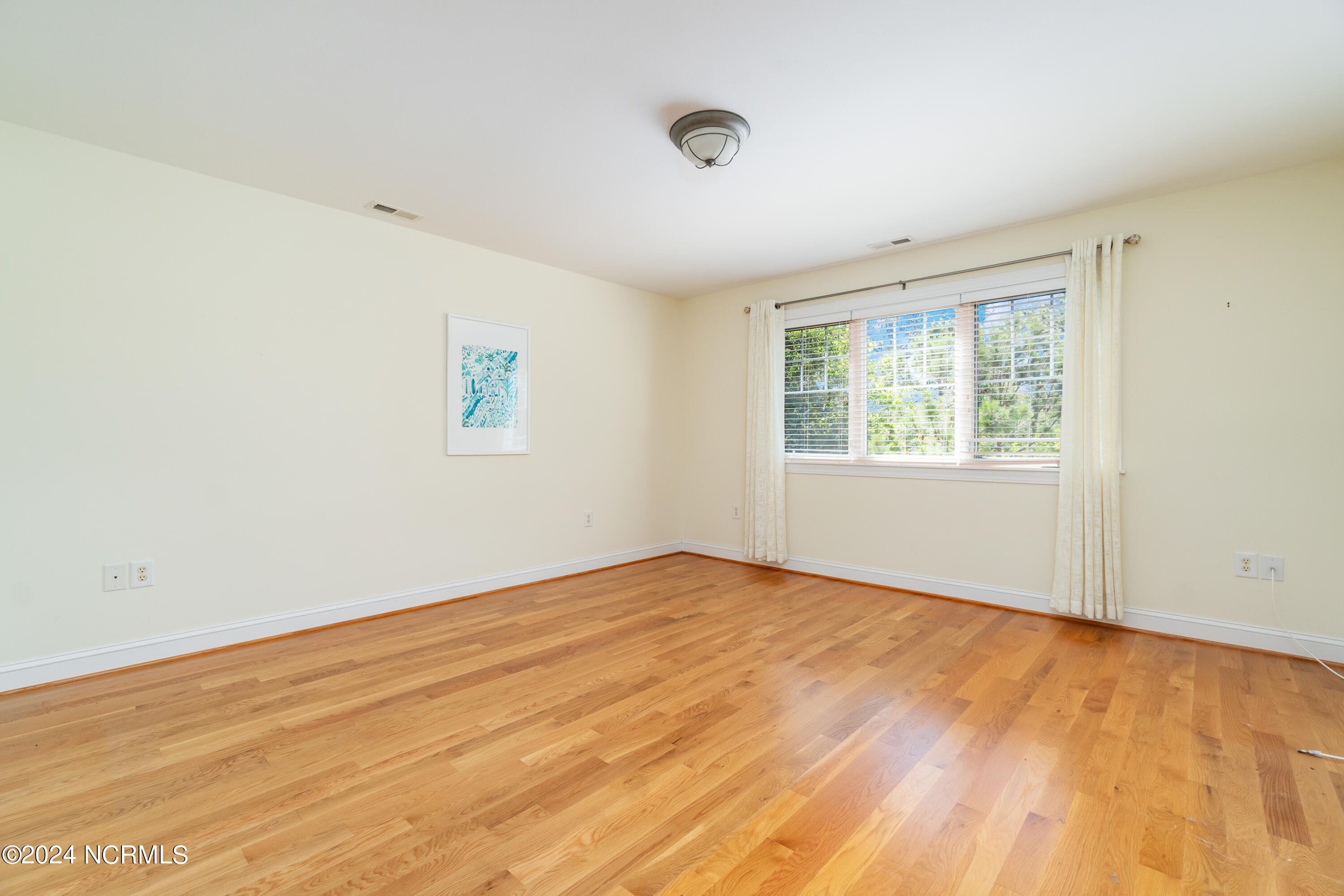 5 West Court Property Photo 39