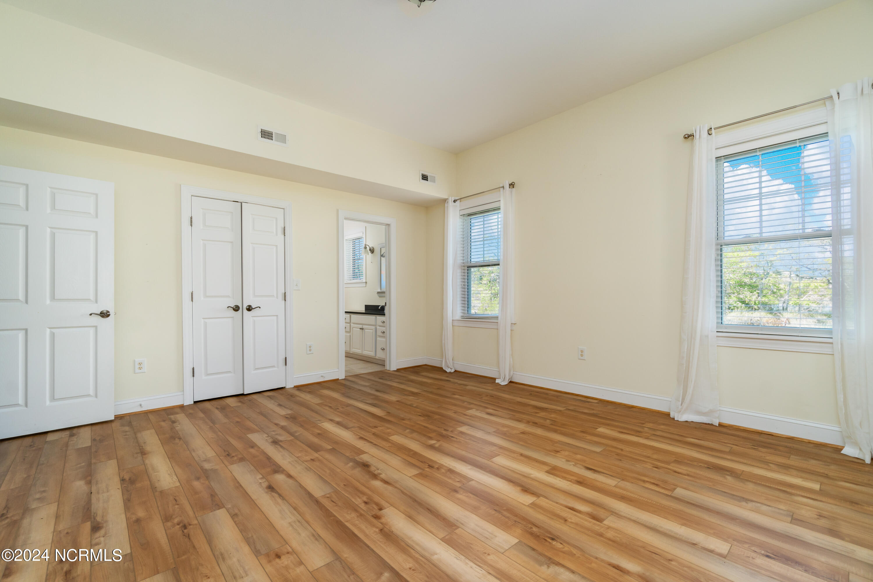 5 West Court Property Photo 48