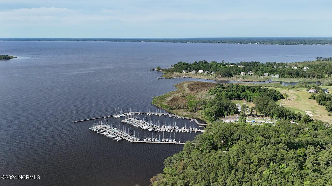 1111 Harbour Pointe Drive Property Photo 1