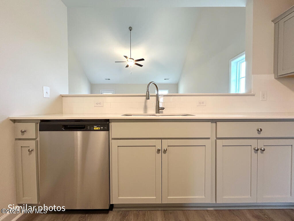 837 Cooke Drive Property Photo 17