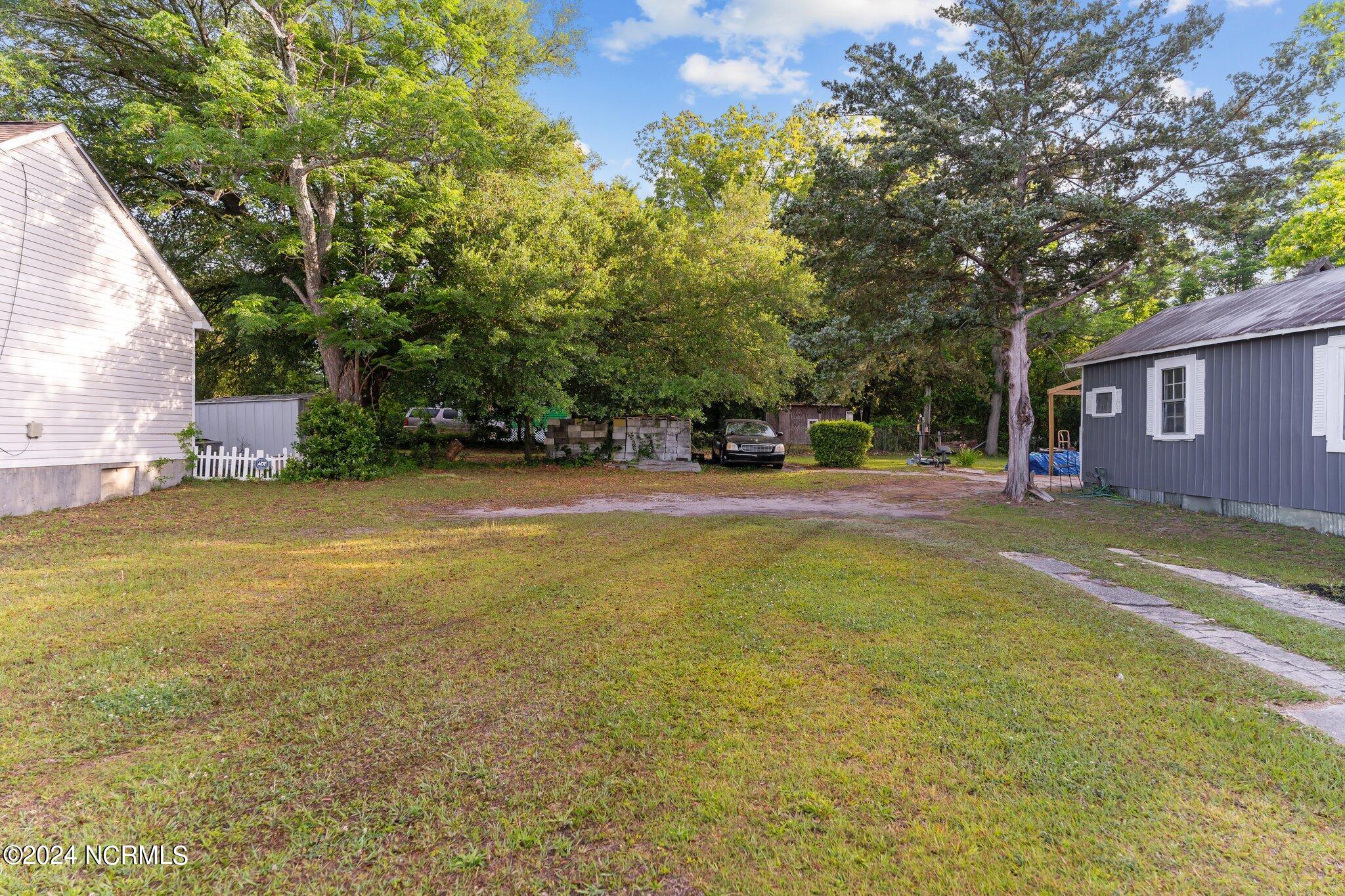 1003 Hall Street Property Photo 1