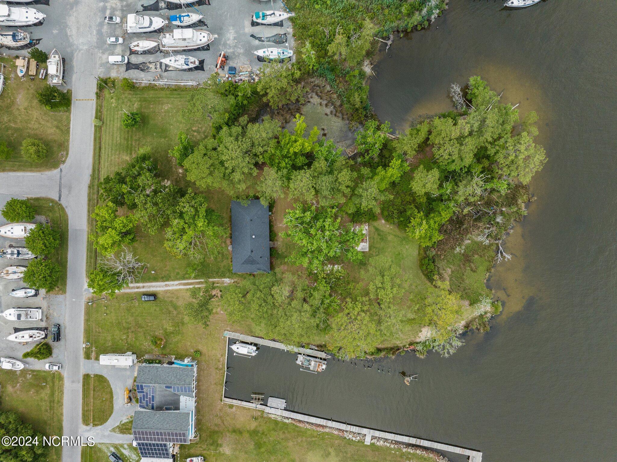 1210 Neuse Drive Property Photo 1