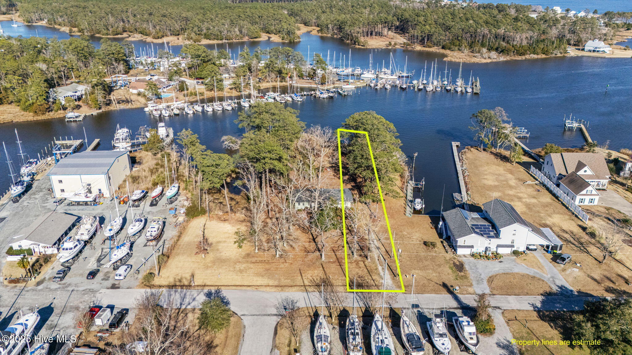 1210 Neuse Drive Property Photo 4