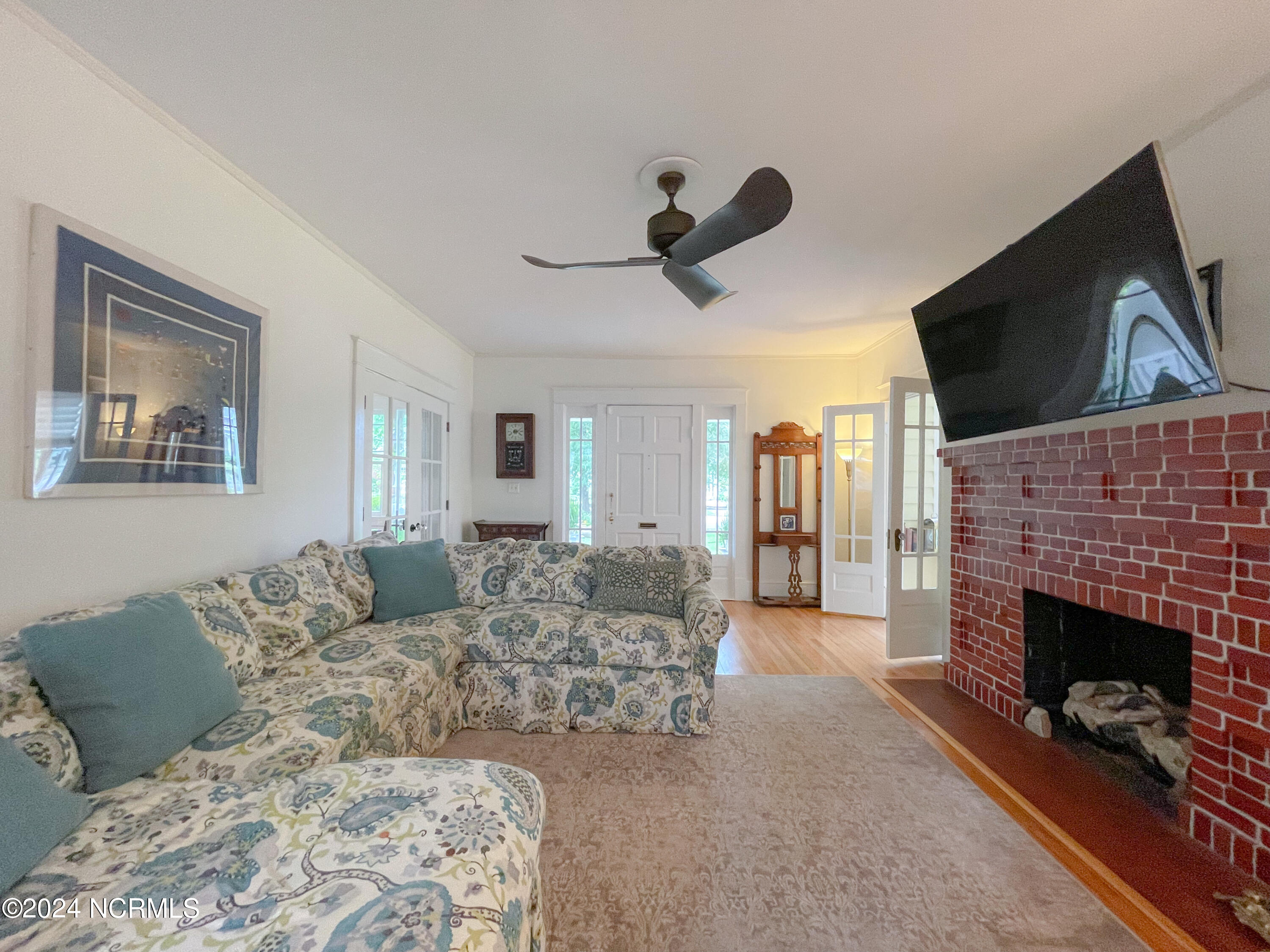 1801 Chestnut Street Property Photo 22