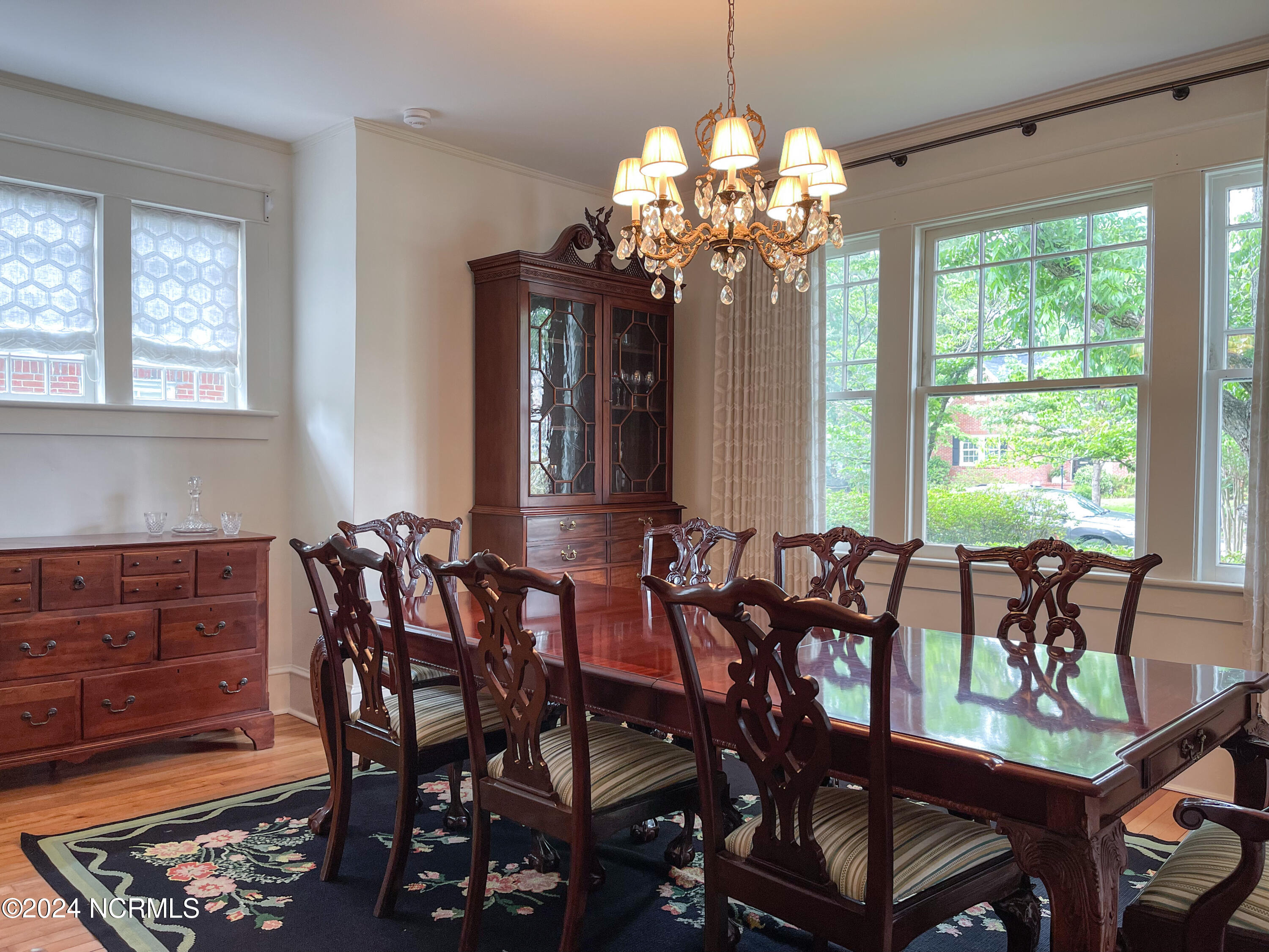 1801 Chestnut Street Property Photo 32
