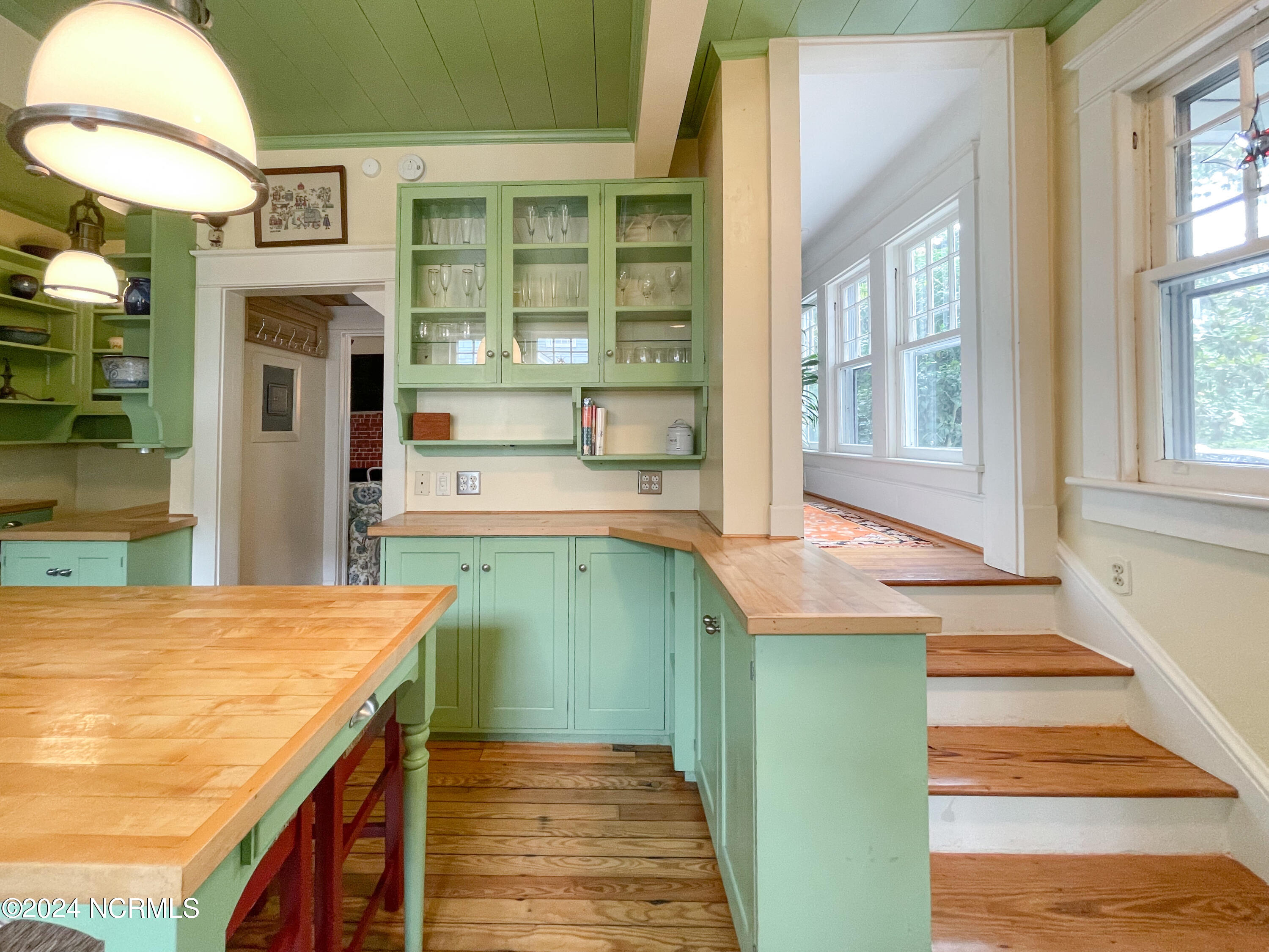 1801 Chestnut Street Property Photo 39