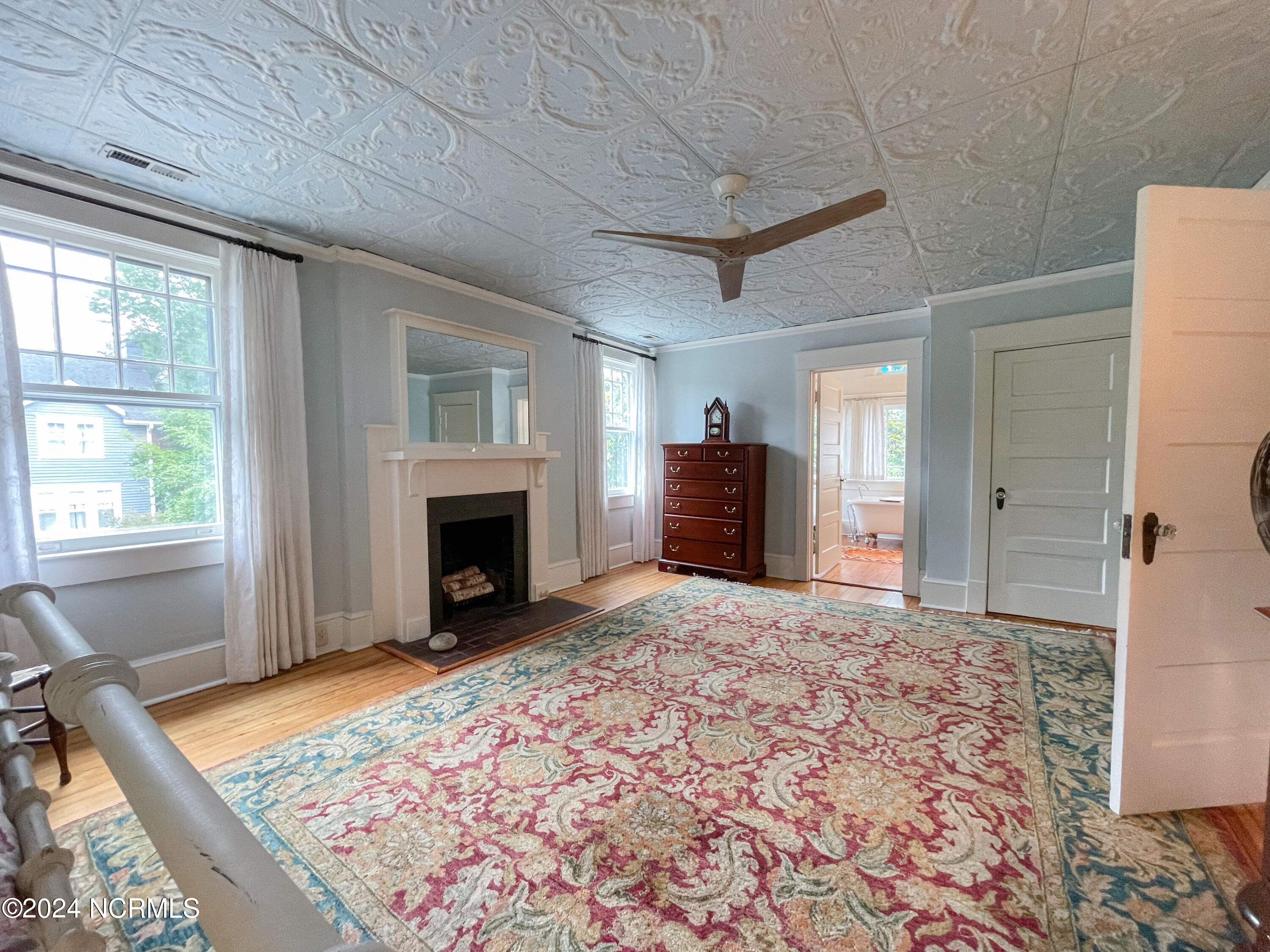 1801 Chestnut Street Property Photo 52