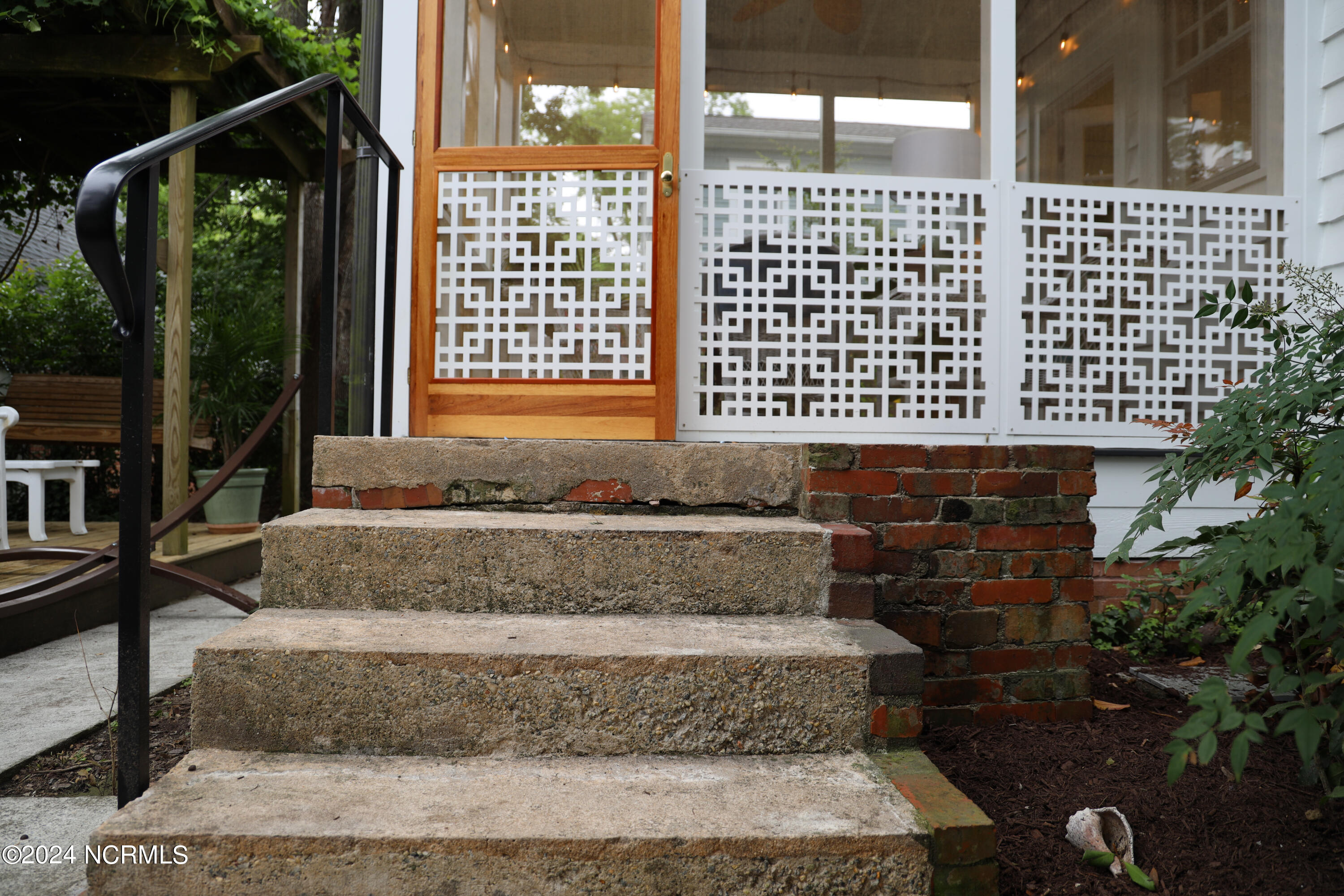 1801 Chestnut Street Property Photo 71