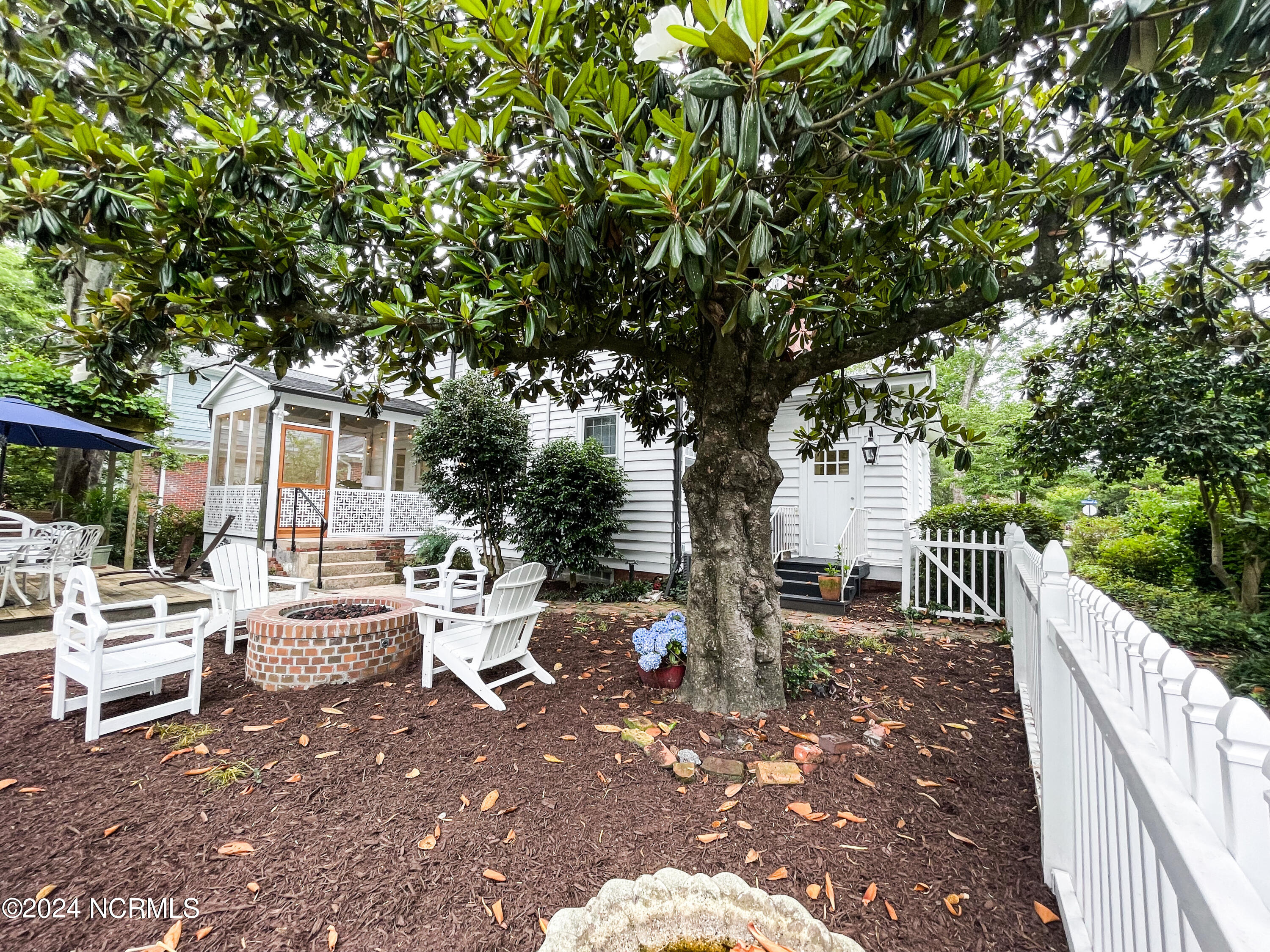 1801 Chestnut Street Property Photo 76